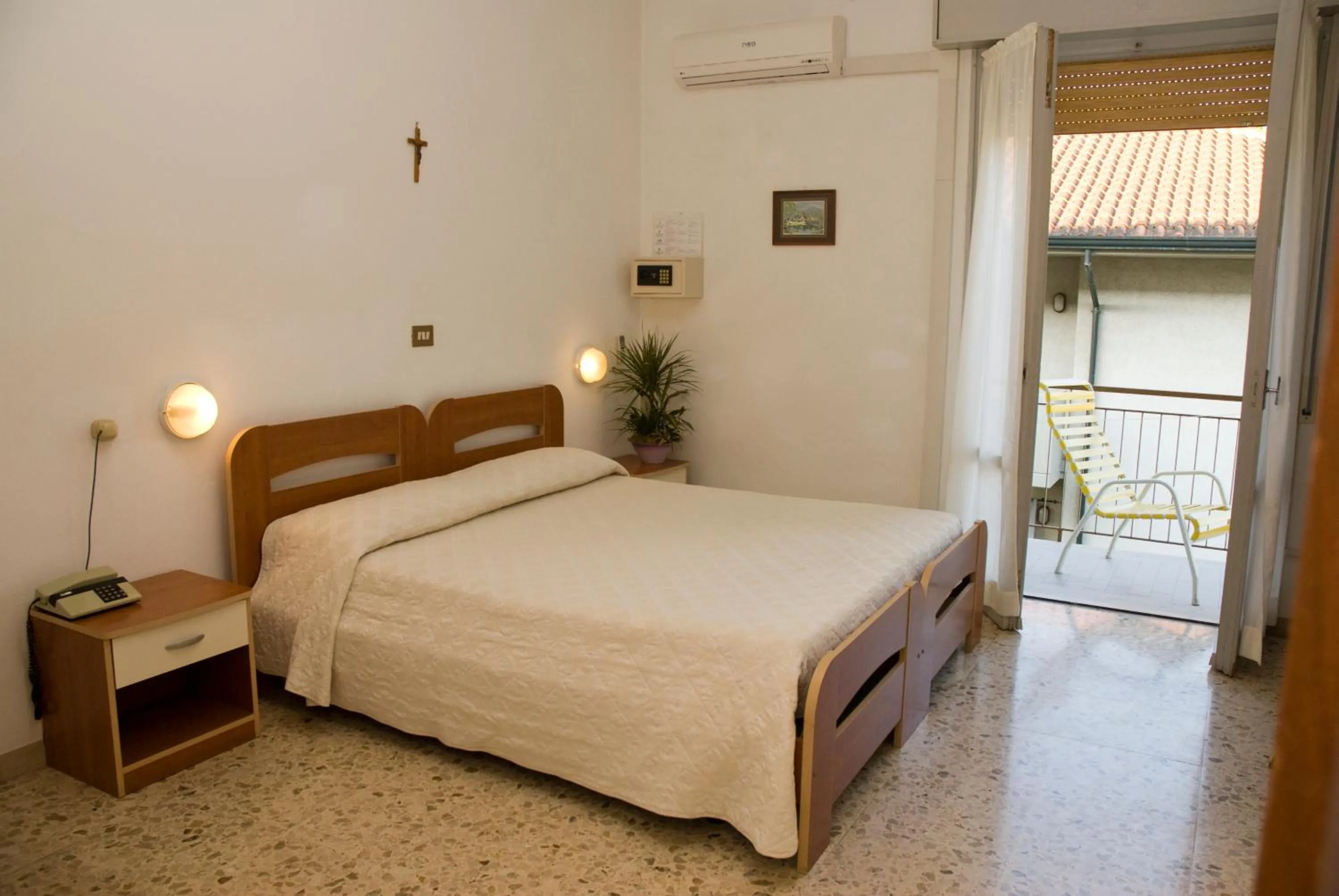 Bedroom, Bed in Hotel Carezza