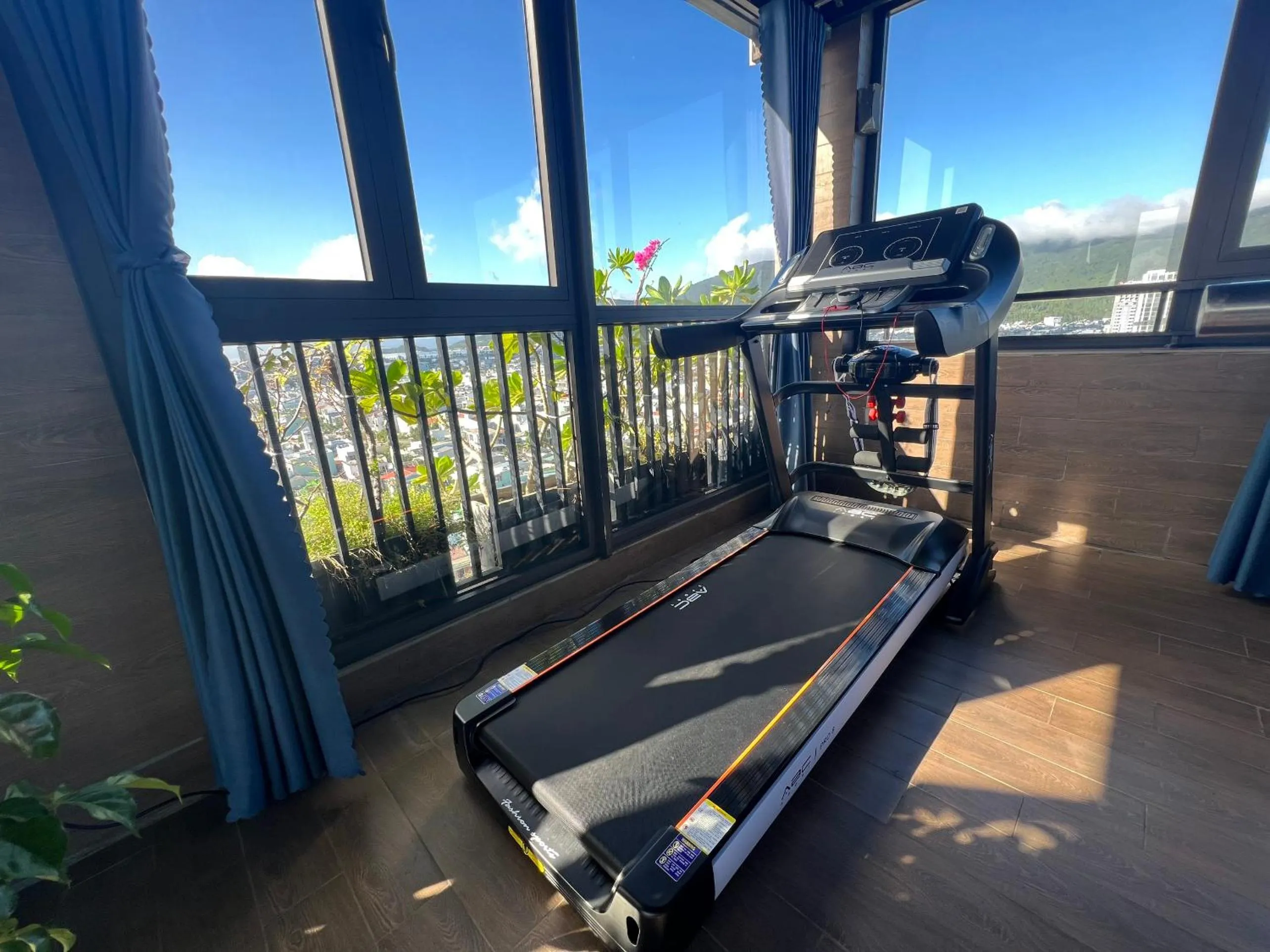 Fitness centre/facilities in Seashore Hotel & Apartment