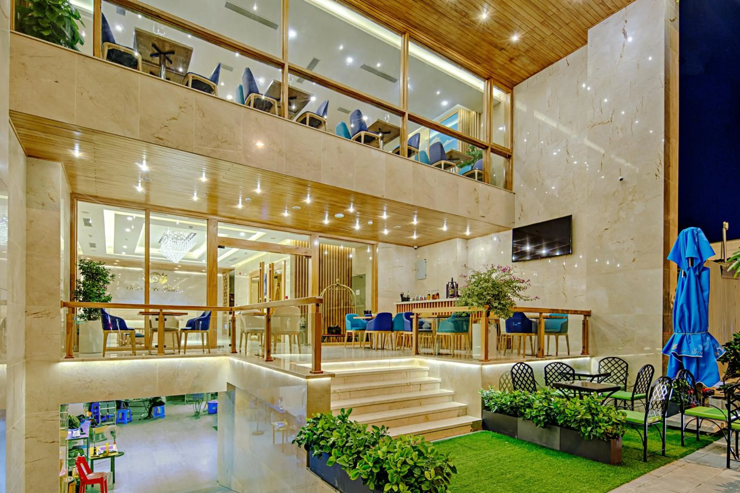 Facade/entrance in Seashore Hotel & Apartment