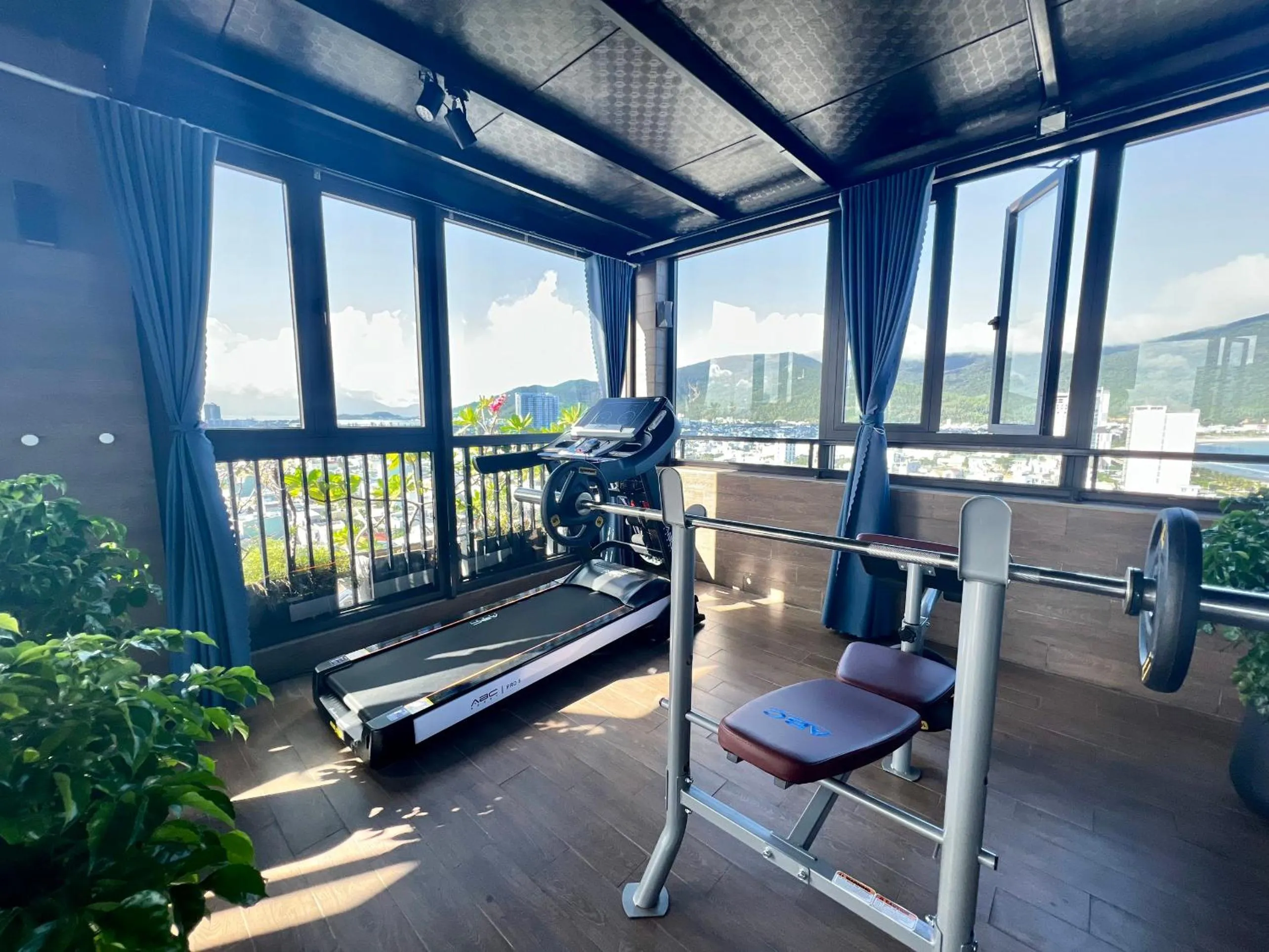 Fitness centre/facilities in Seashore Hotel & Apartment