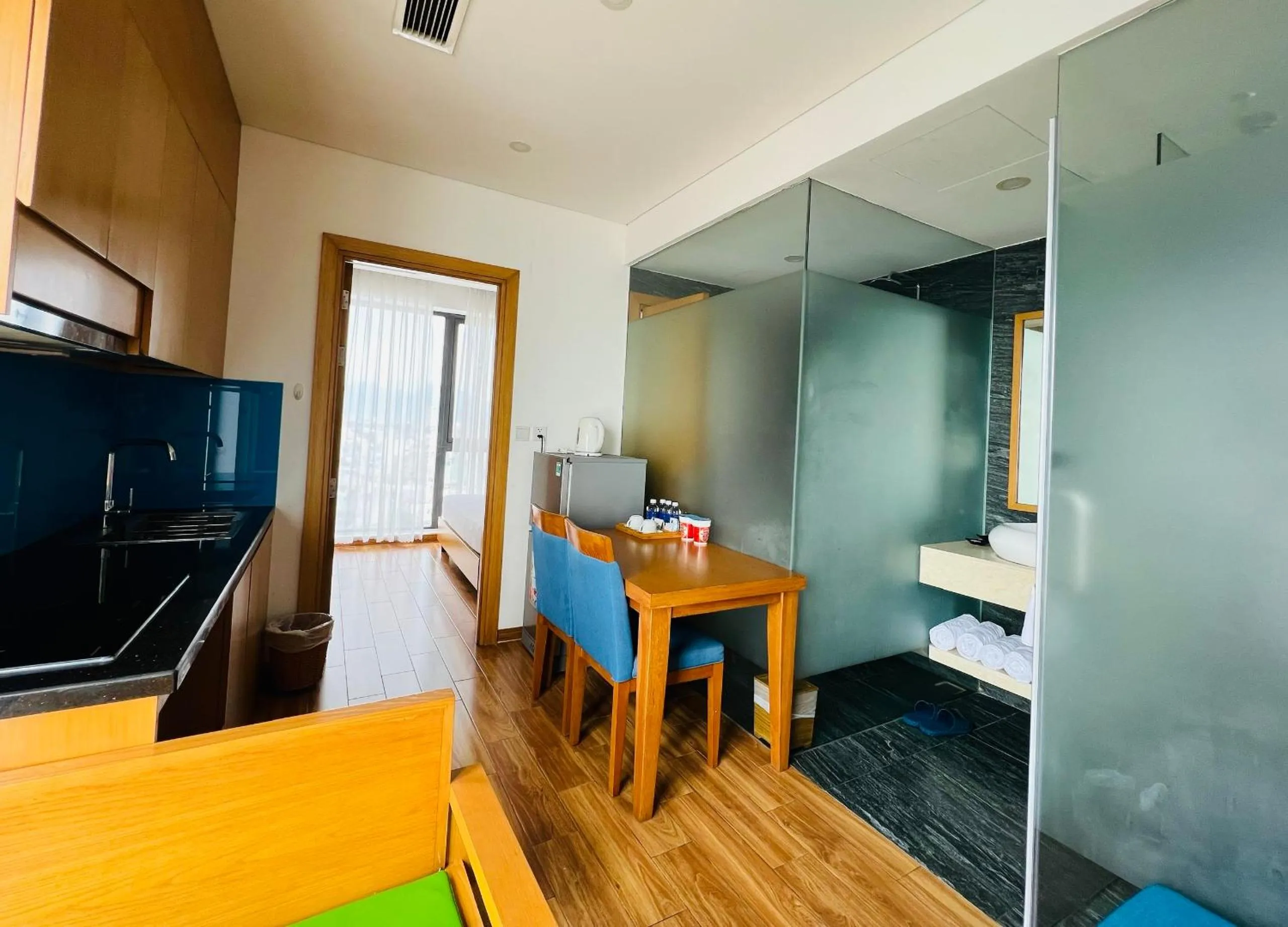 Shower in Seashore Hotel & Apartment