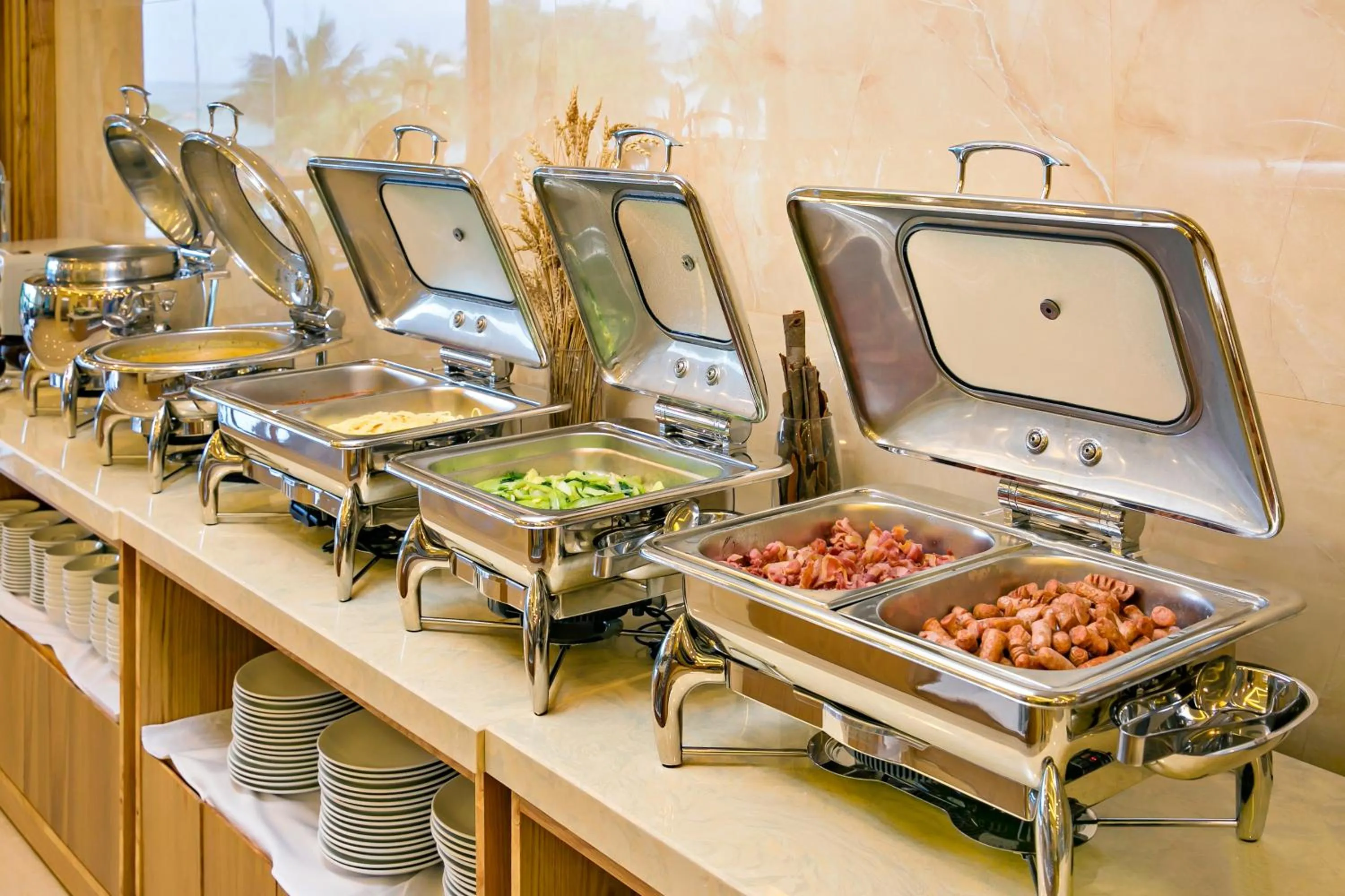 Breakfast in Seashore Hotel & Apartment