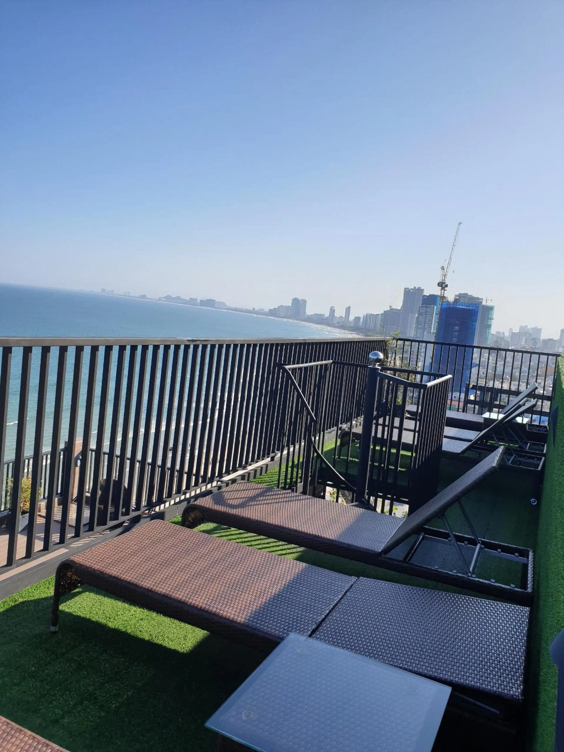 Balcony/Terrace in Seashore Hotel & Apartment