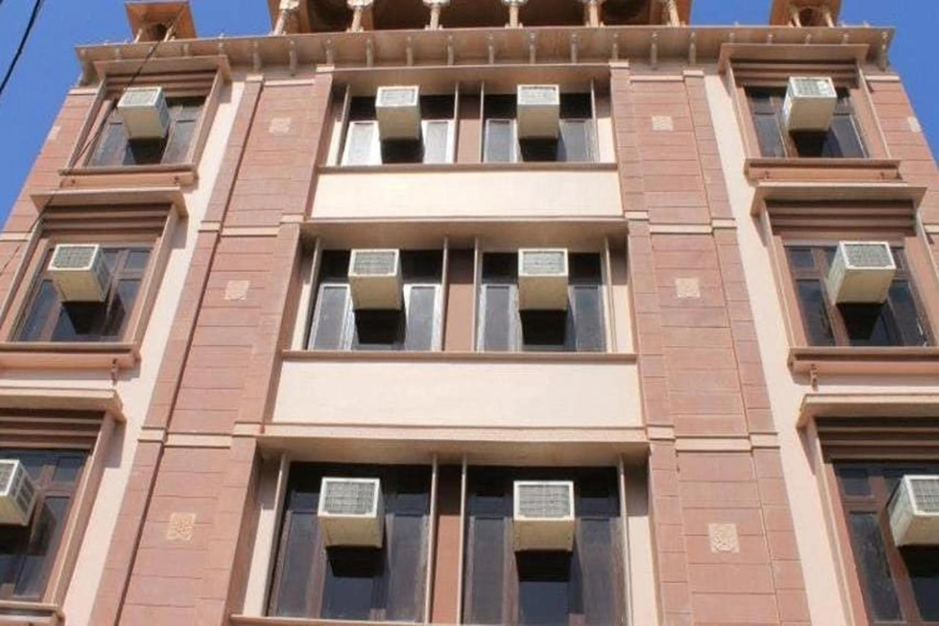 Property building in Gypsy Monkey