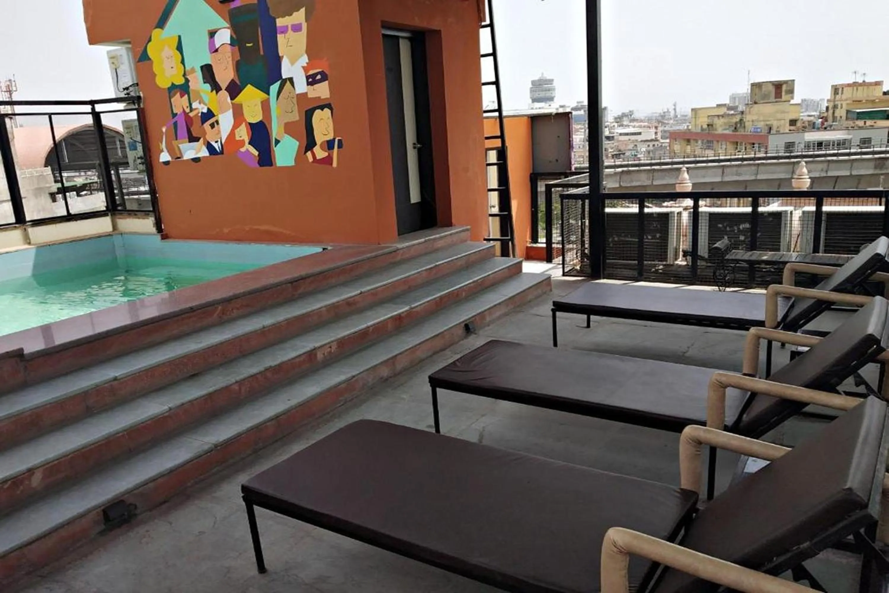 Swimming pool in Gypsy Monkey