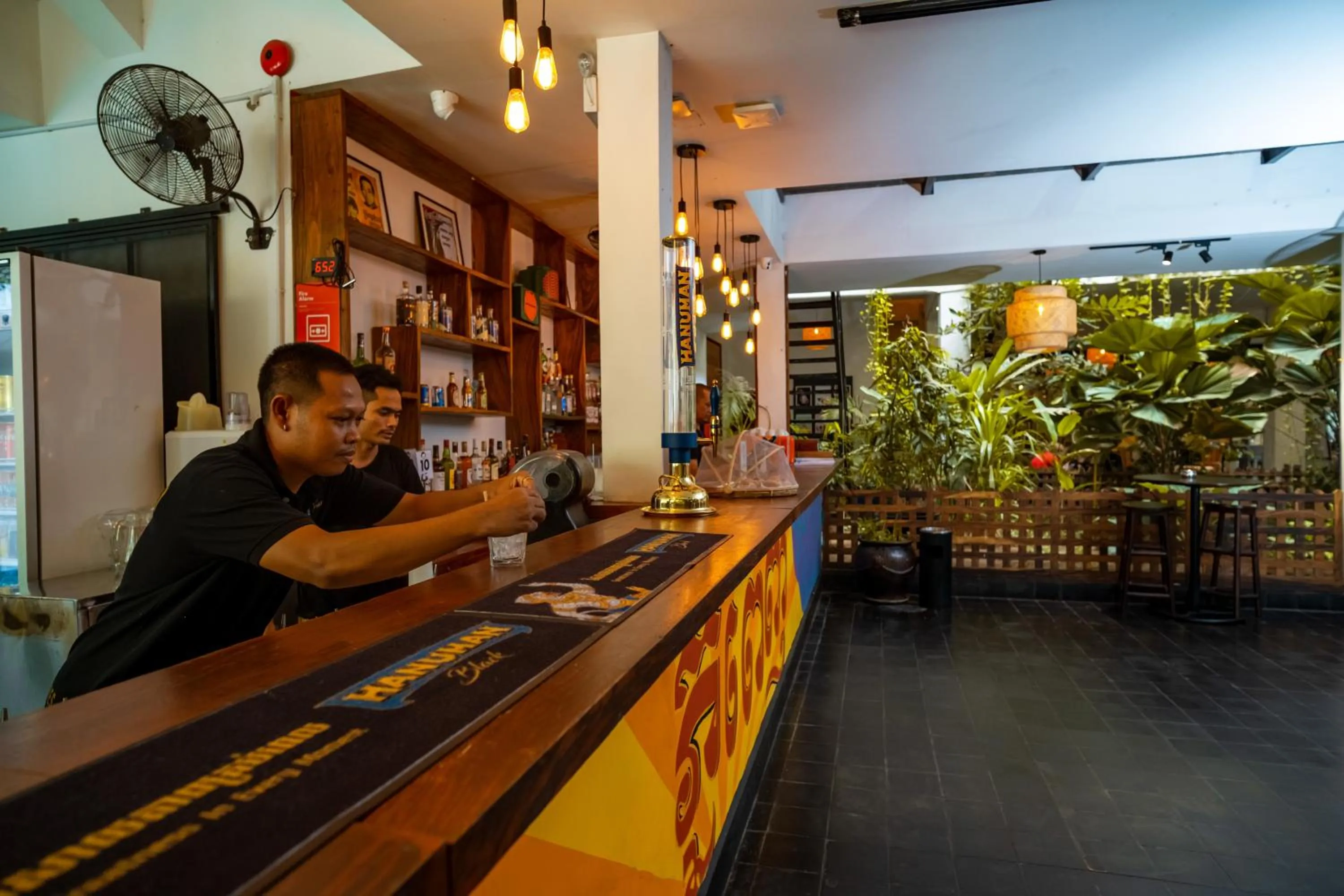 Lounge or bar in Mad Monkey Hostel Phnom Penh