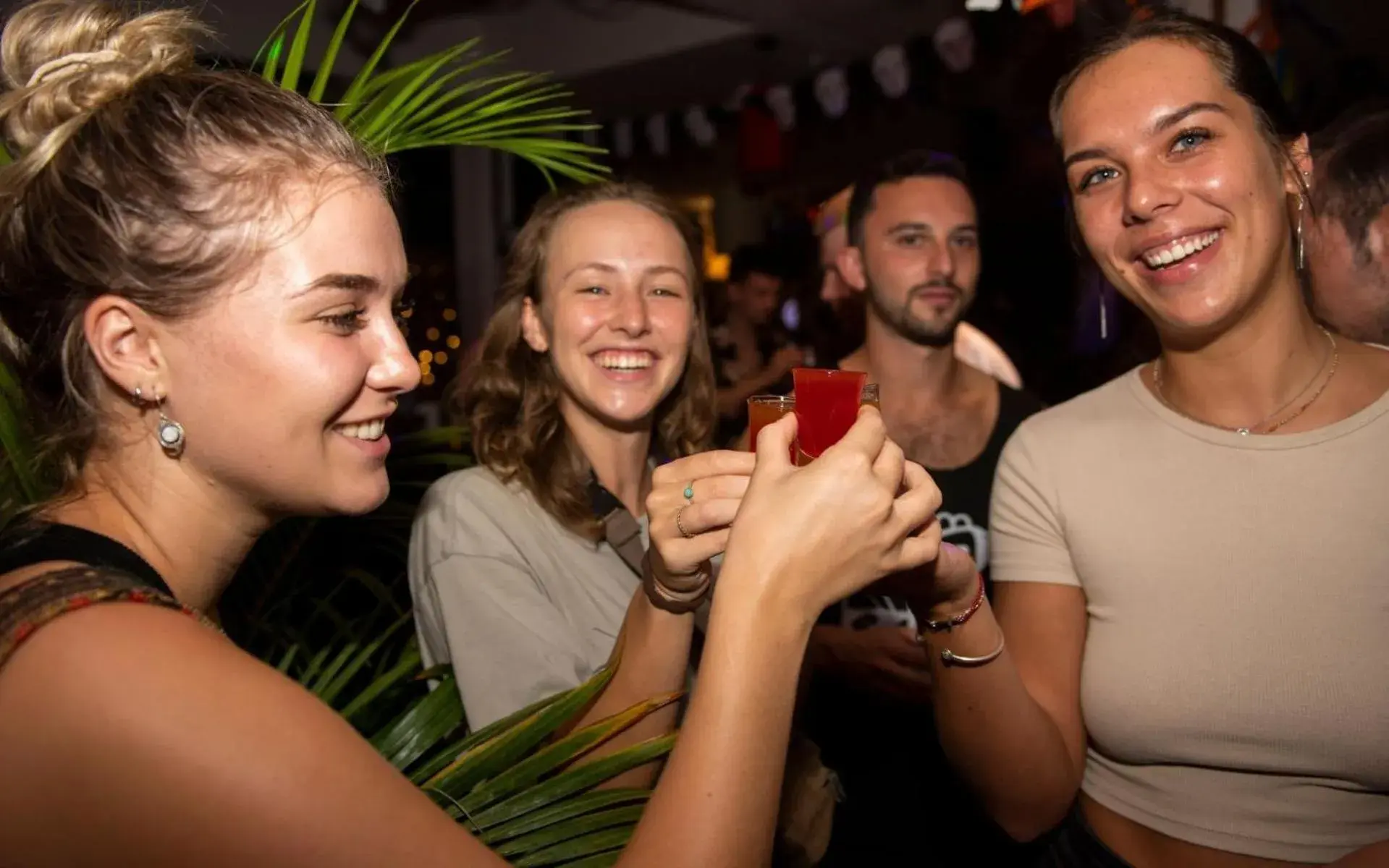 Food and drinks in Mad Monkey Hostel Phnom Penh Food and drinks in Mad Monkey Hostel Phnom Penh