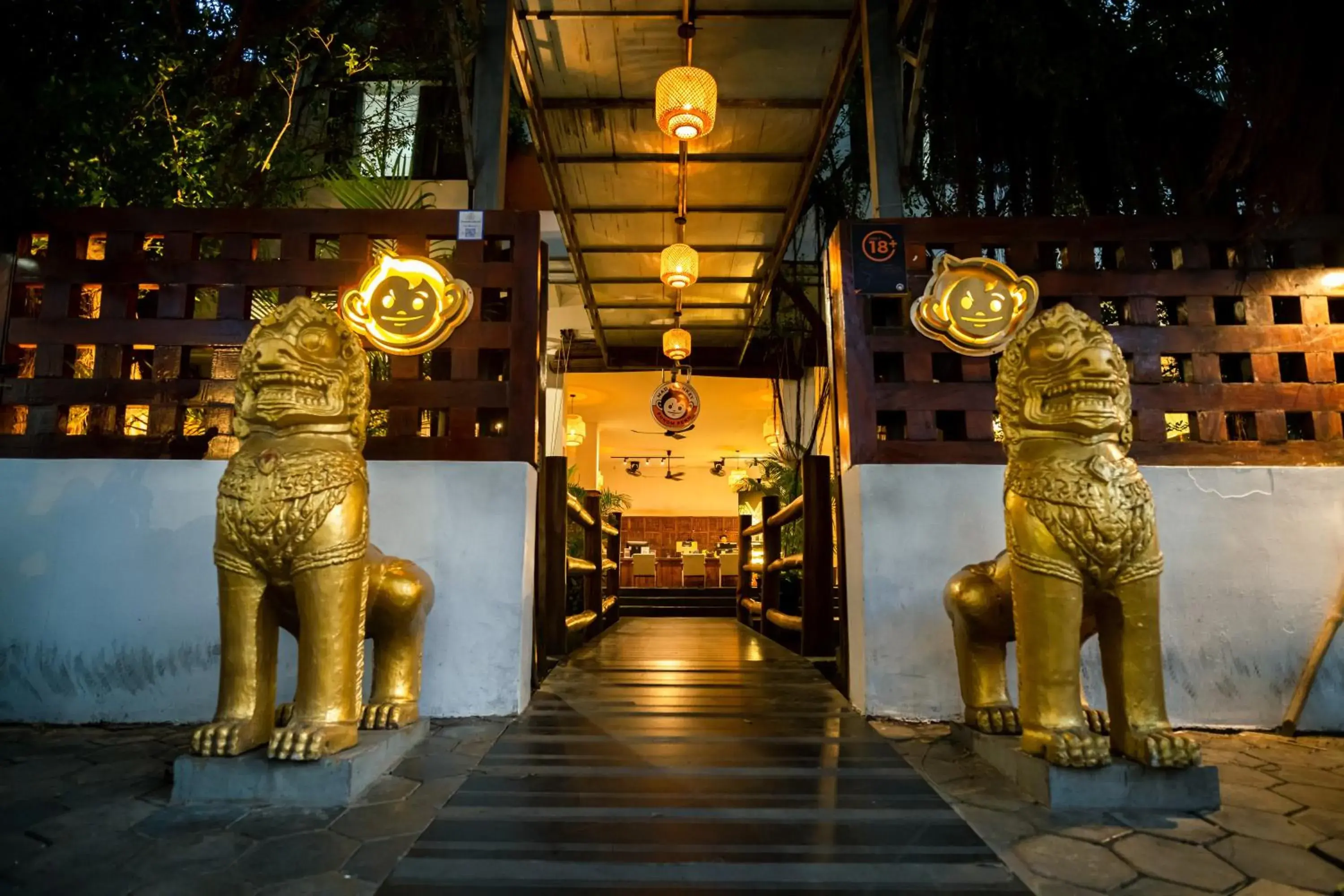 Facade/entrance in Mad Monkey Hostel Phnom Penh Facade/entrance in Mad Monkey Hostel Phnom Penh