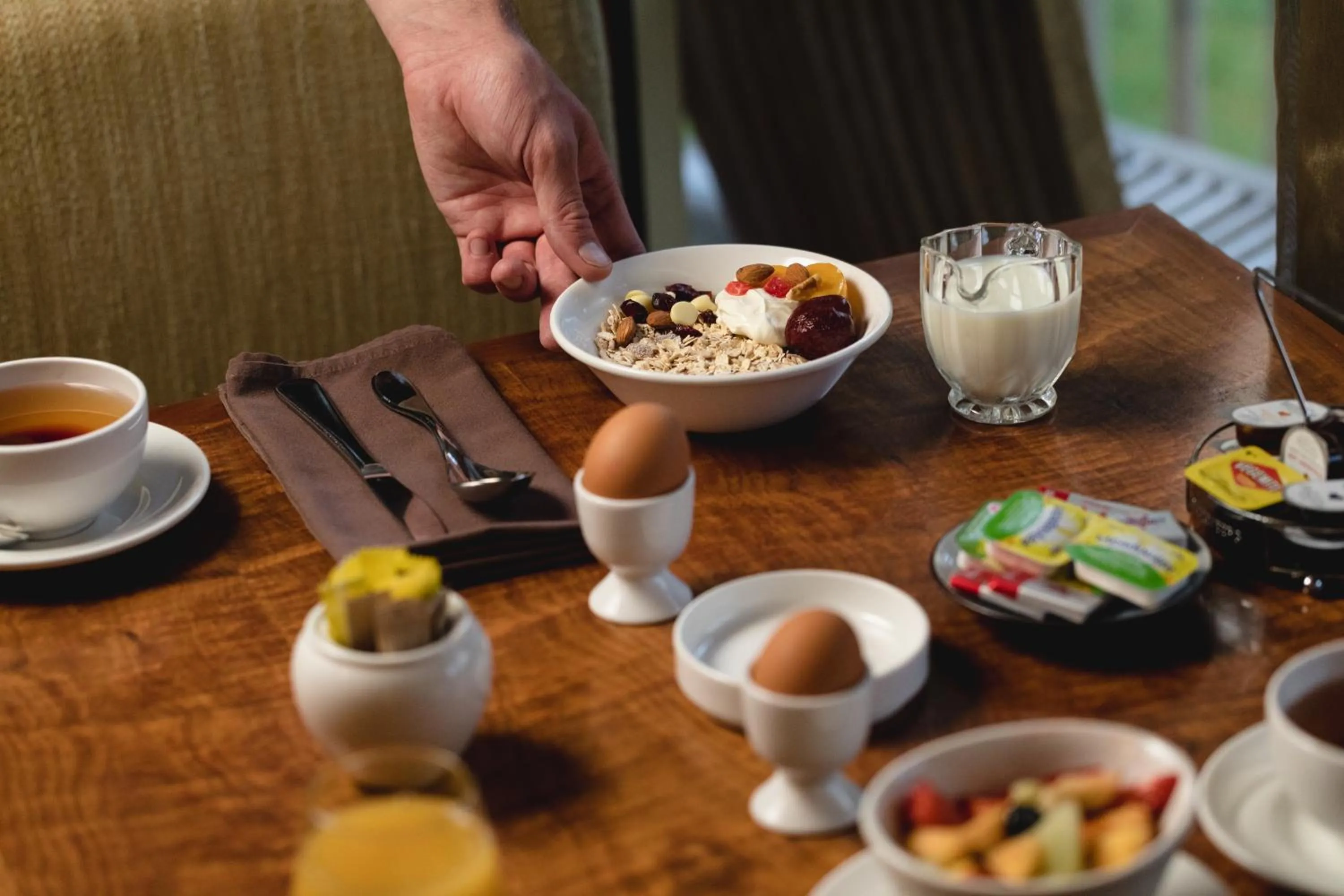 Breakfast in Franklin Manor