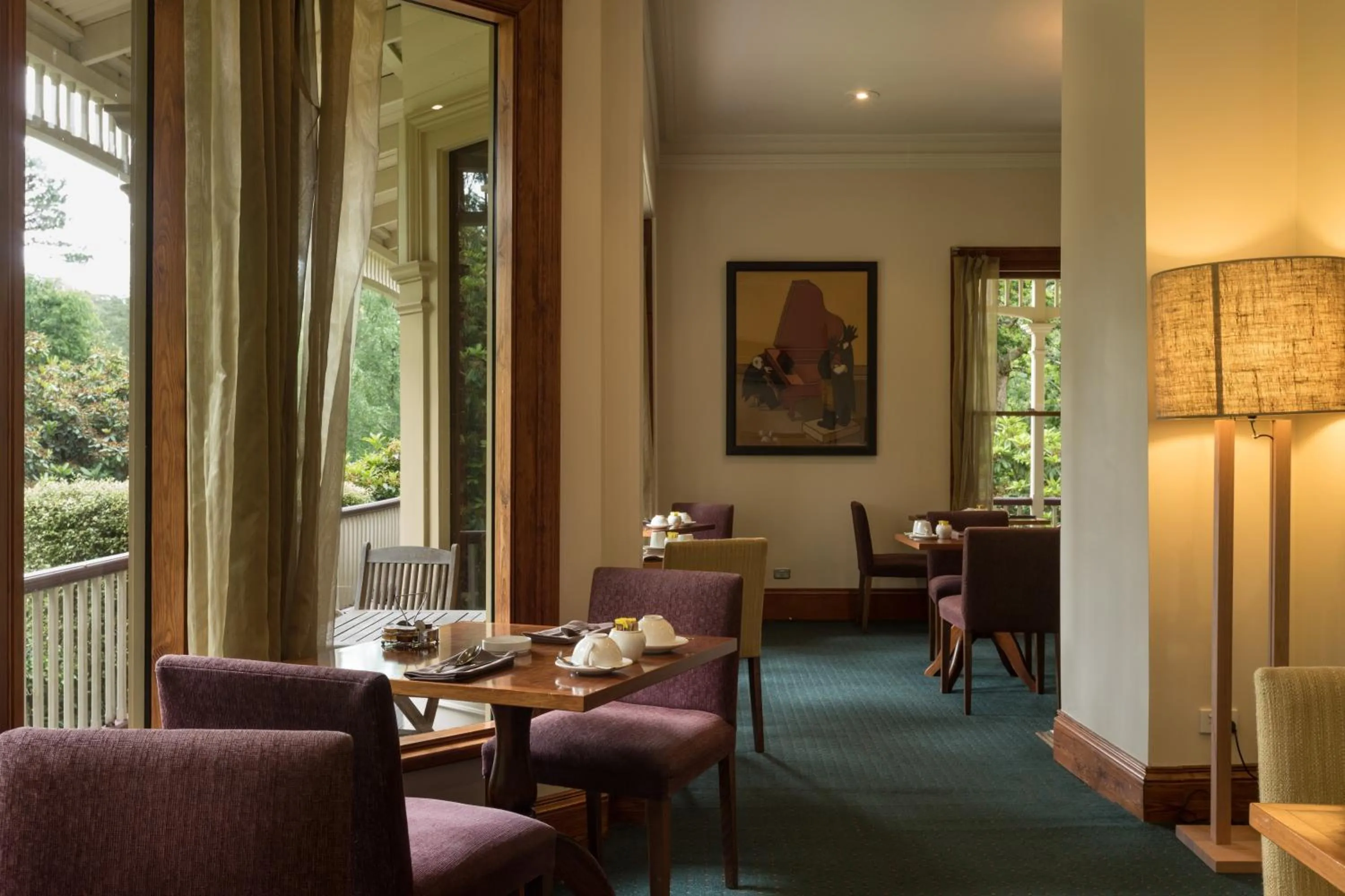 Breakfast in Franklin Manor