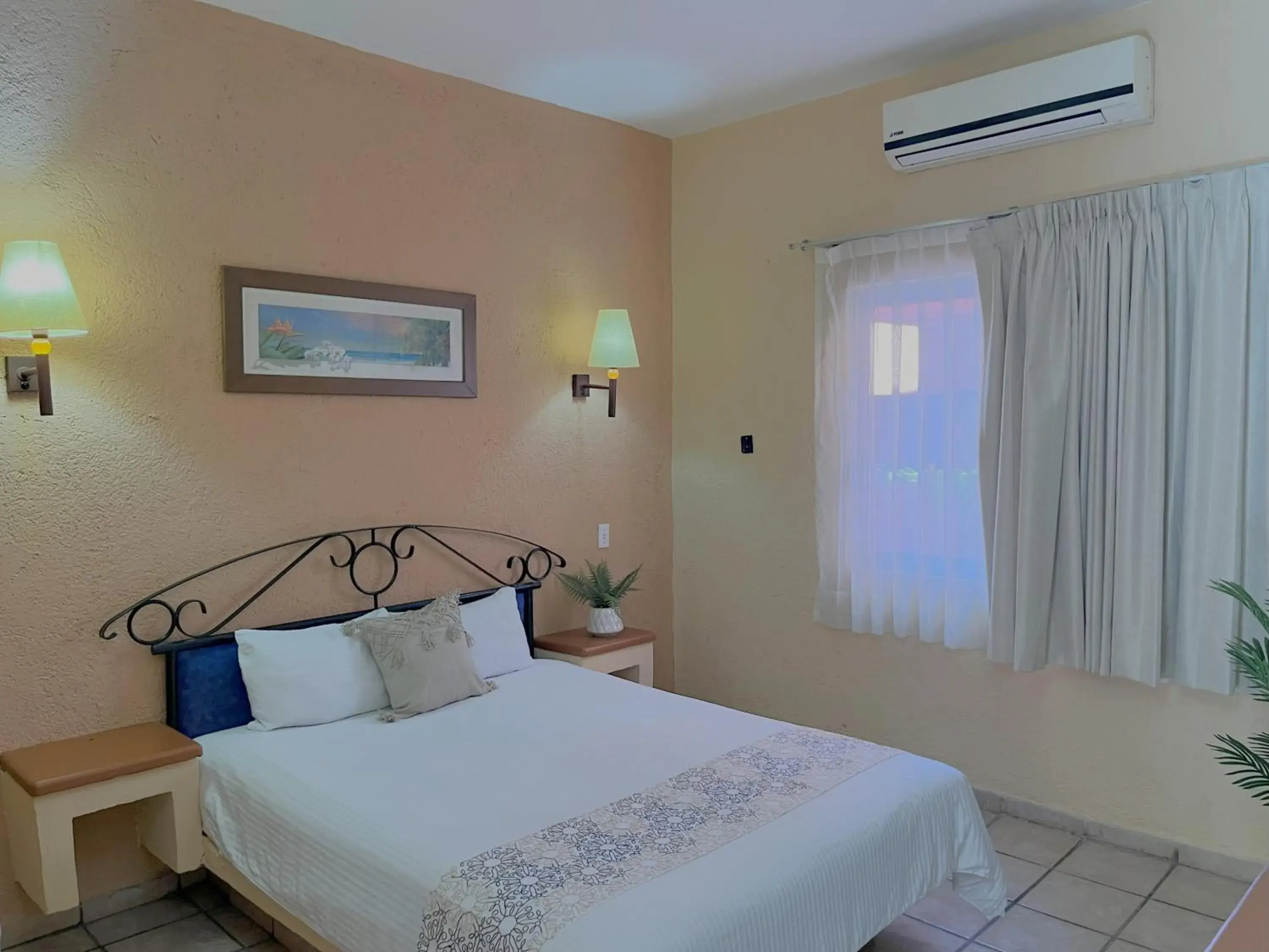 Queen Room - single occupancy in Estancia Real Los Cabos Queen Room - single occupancy in Estancia Real Los Cabos