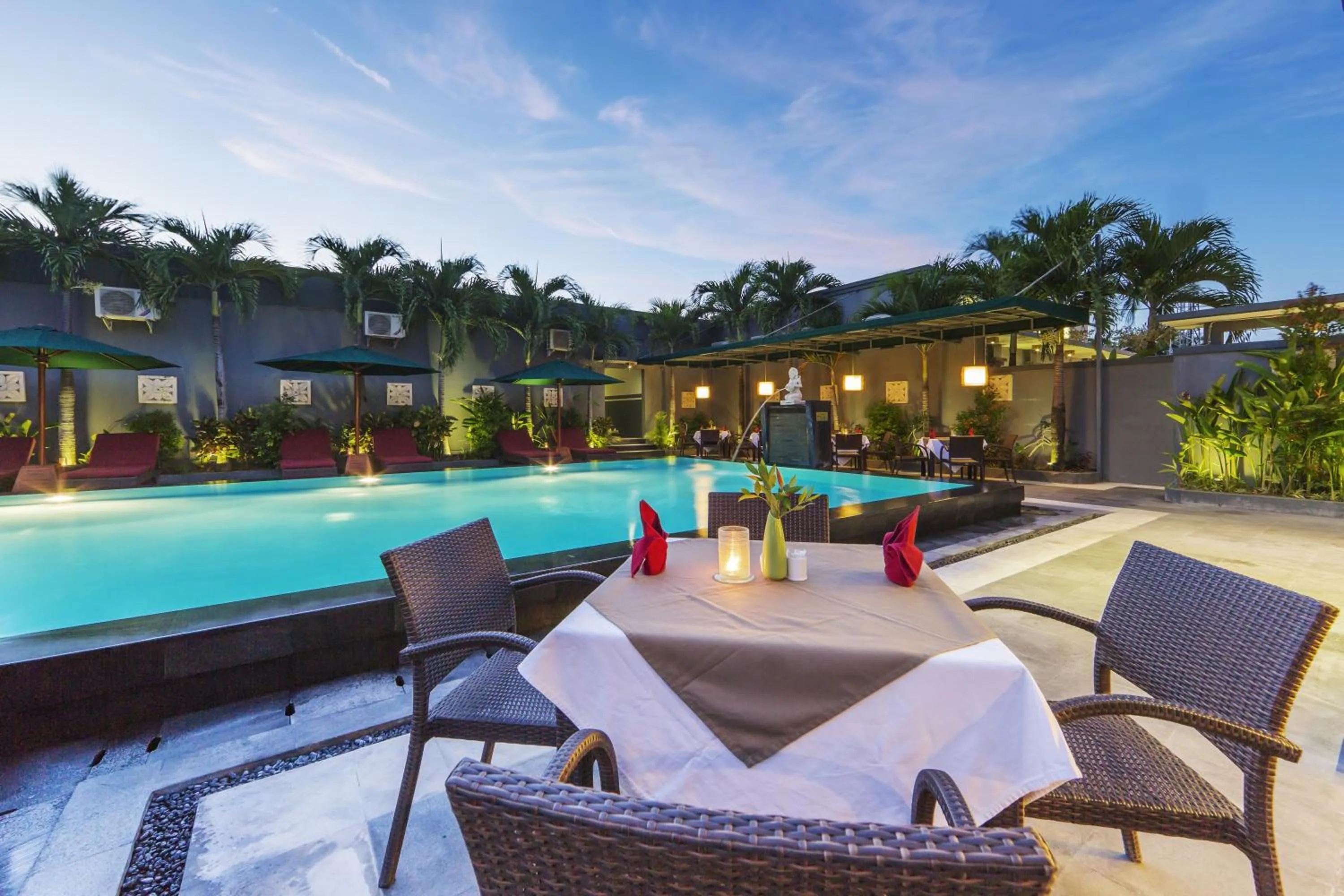 Restaurant/places to eat in The Banyumas Villa