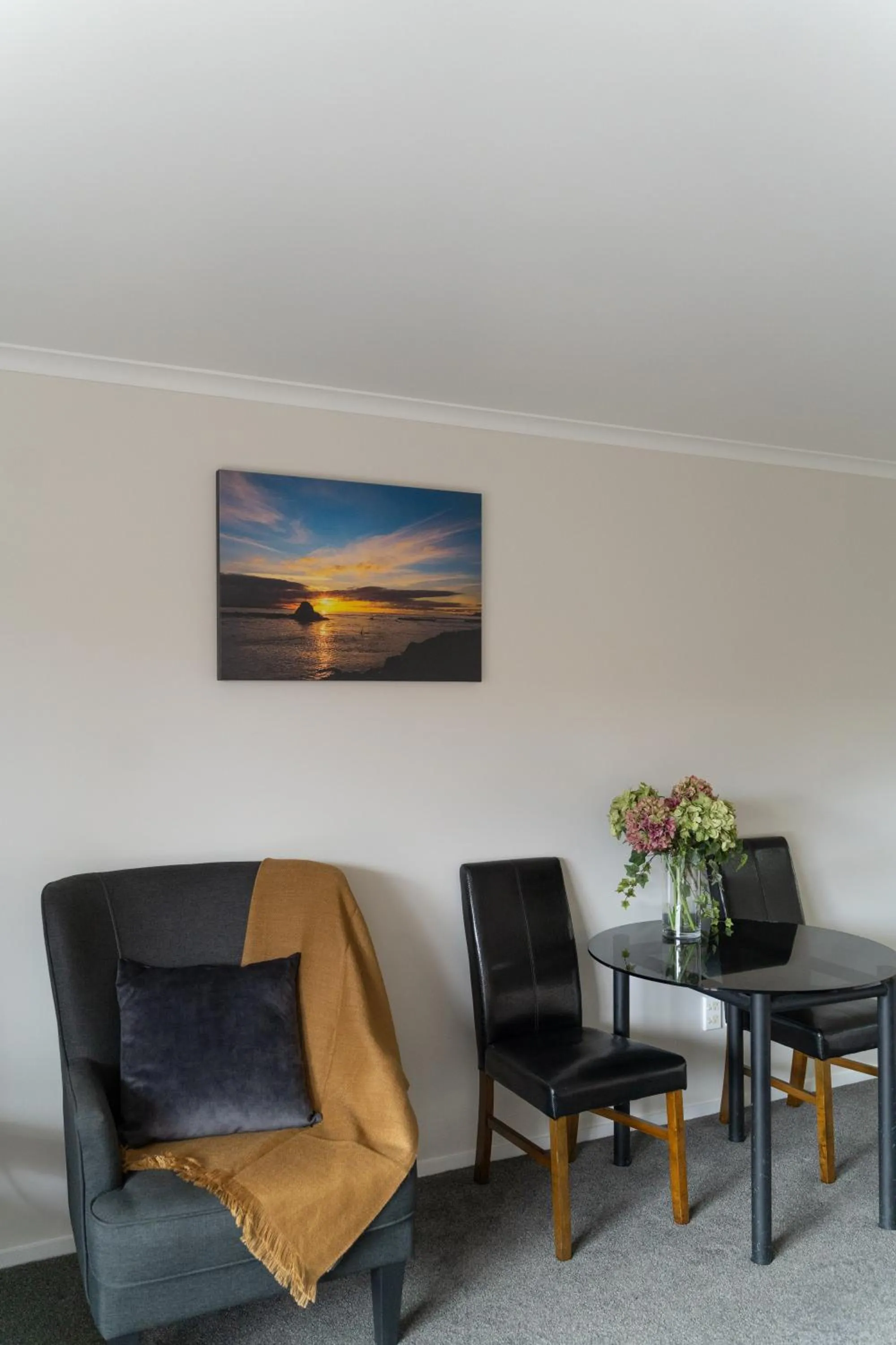 Pacific Coast Motor Lodge