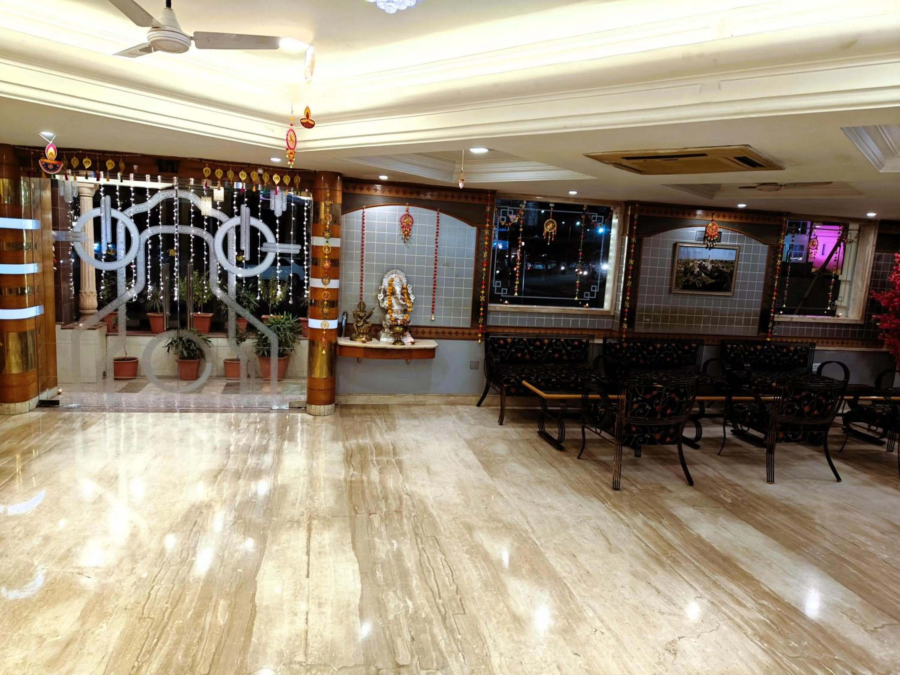 Lobby or reception in Chandra Inn