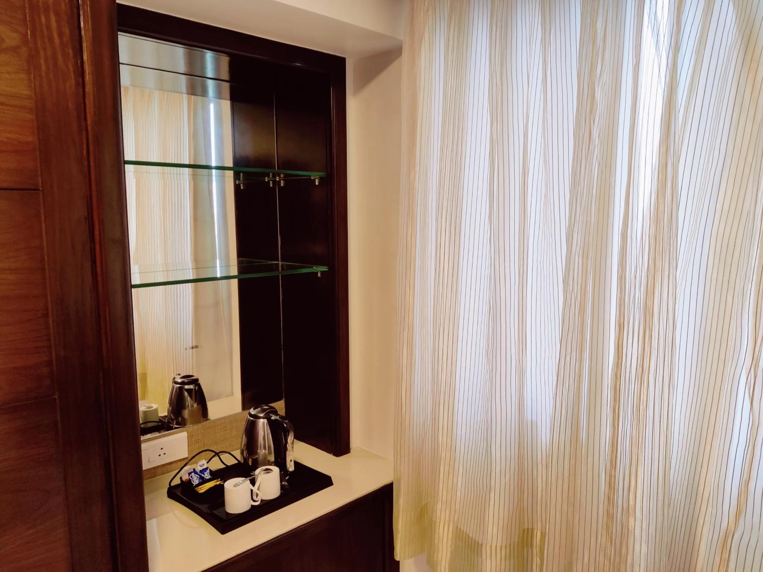 Coffee/tea facilities in Chandra Inn