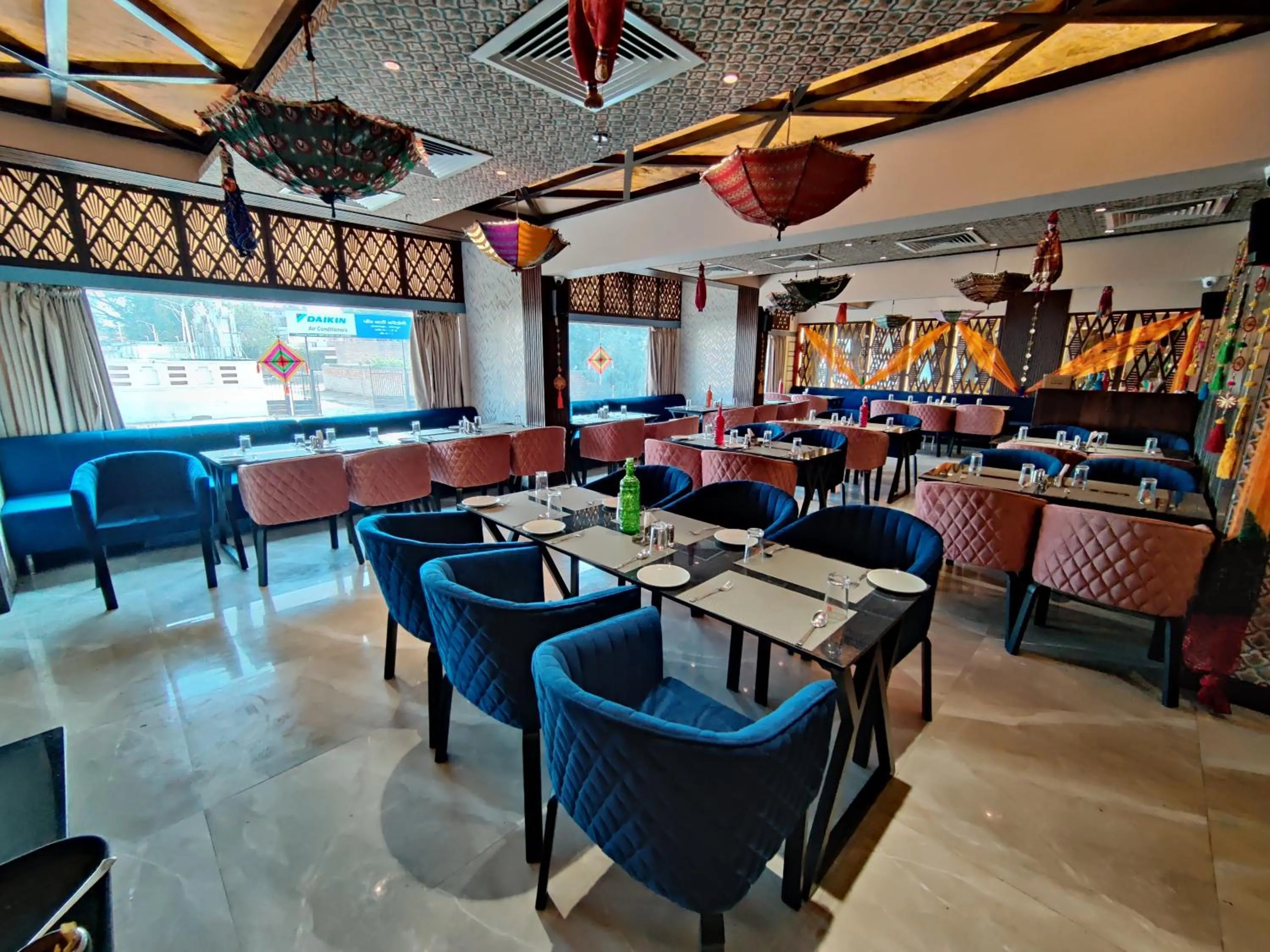 Restaurant/places to eat in Chandra Inn