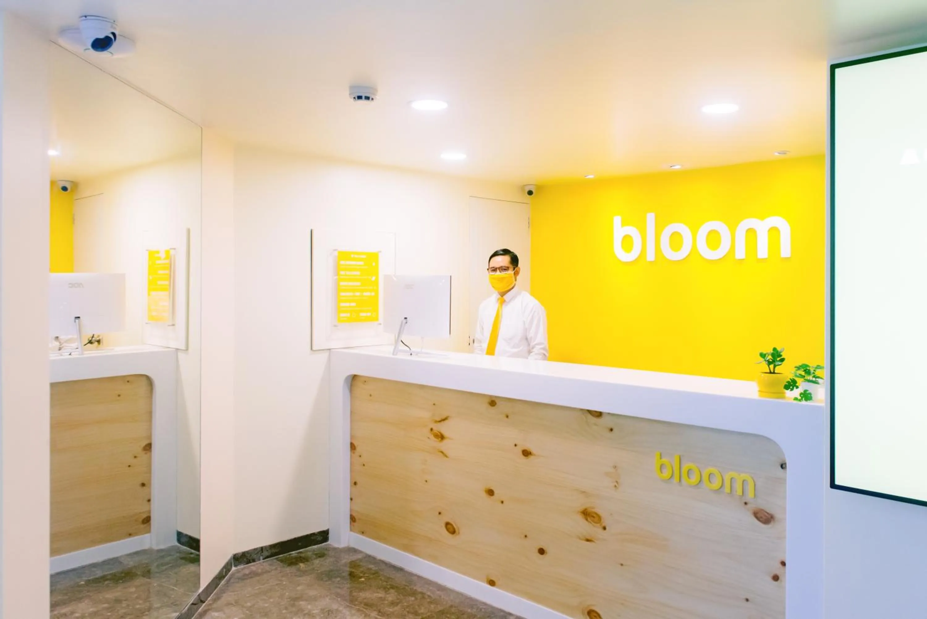 Lobby or reception in Bloom Hotel - Indiranagar