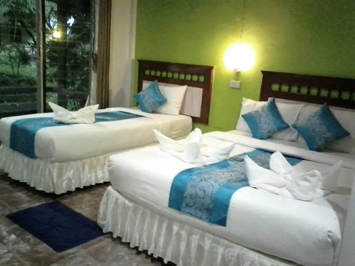 Bed in Lanta Sunny House - SHA Extra Plus
