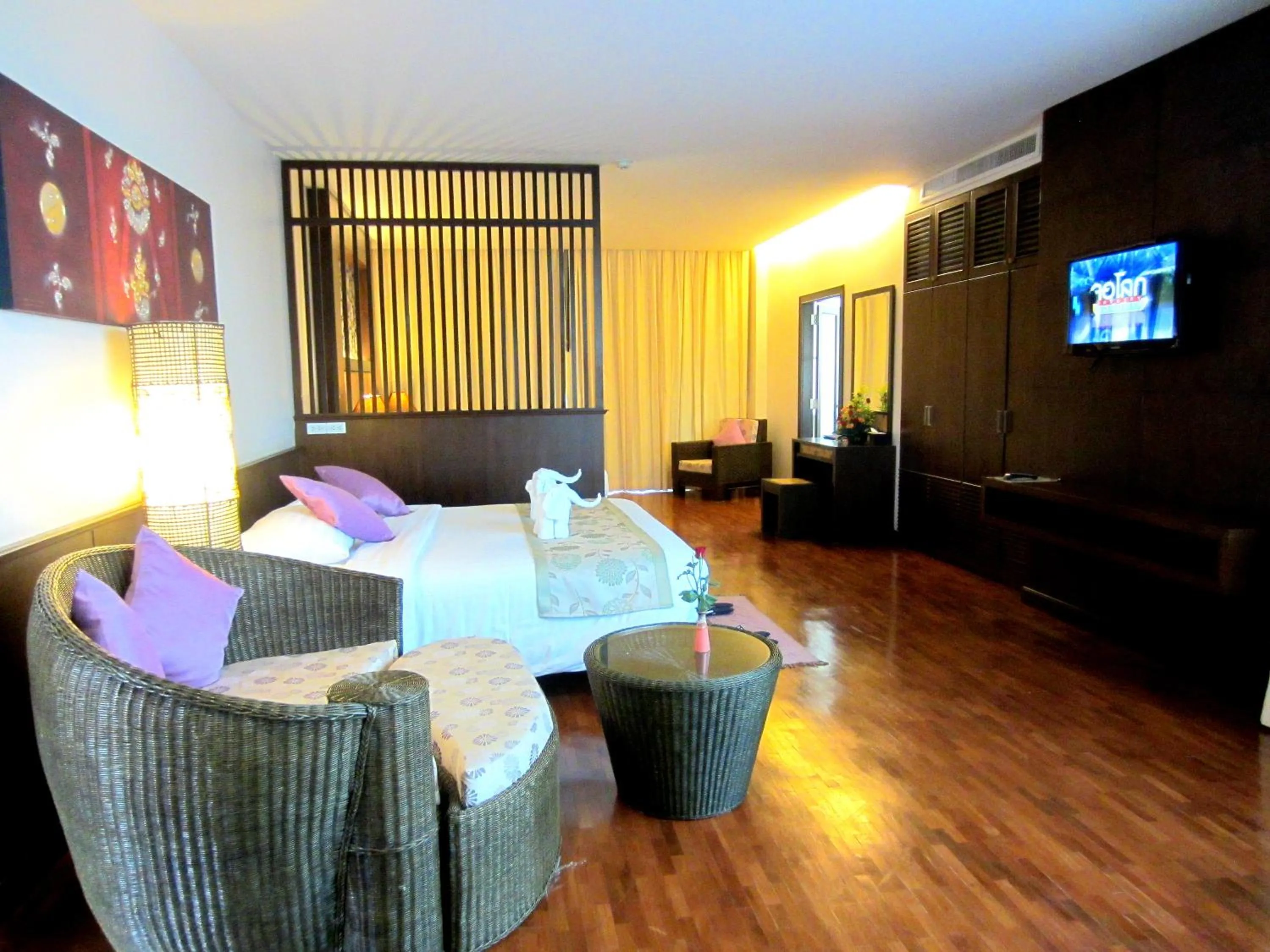 Photo of the whole room, Bed in Mountain Creek Wellness Resort Chiangmai