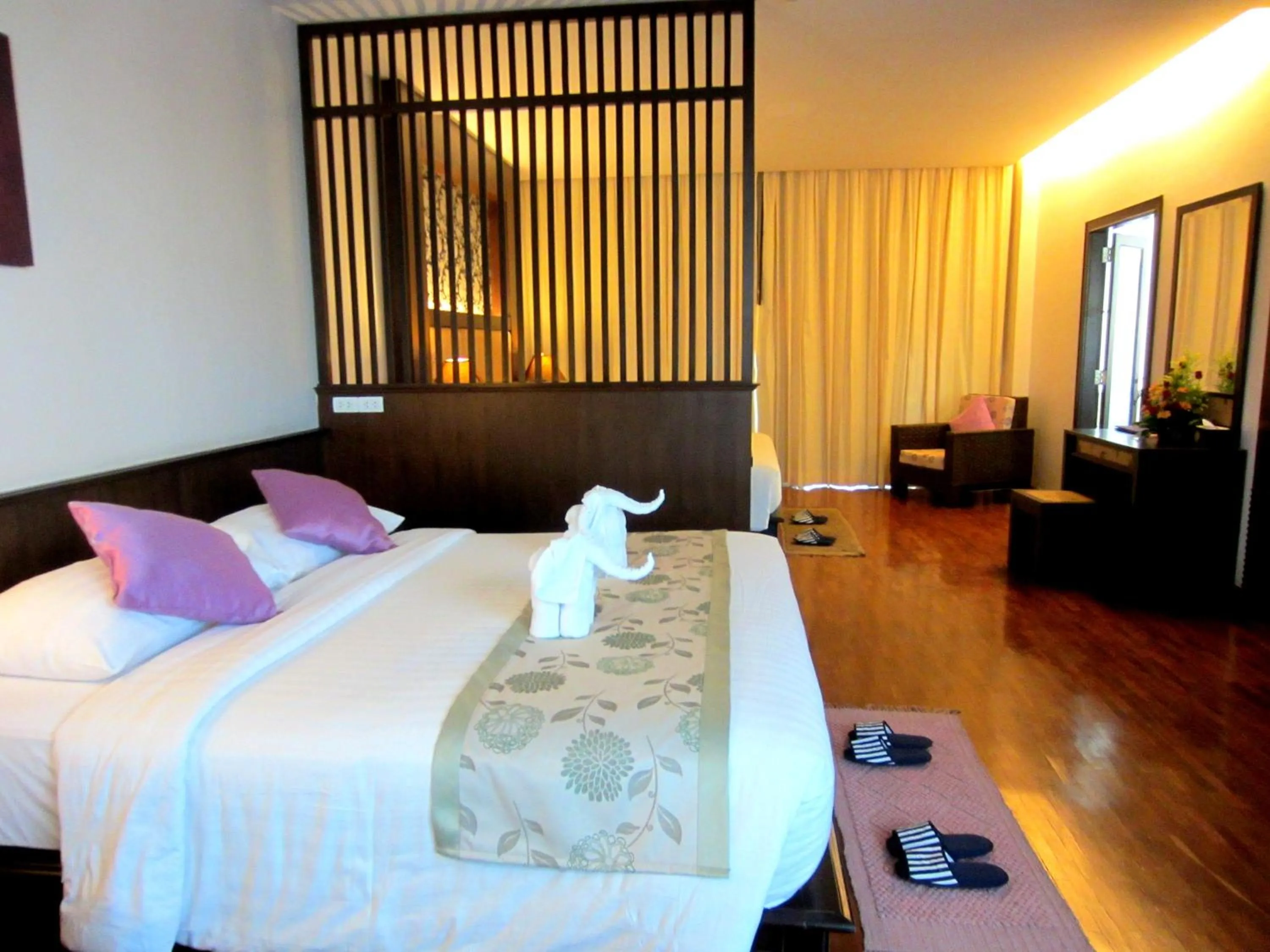 Photo of the whole room, Bed in Mountain Creek Wellness Resort Chiangmai