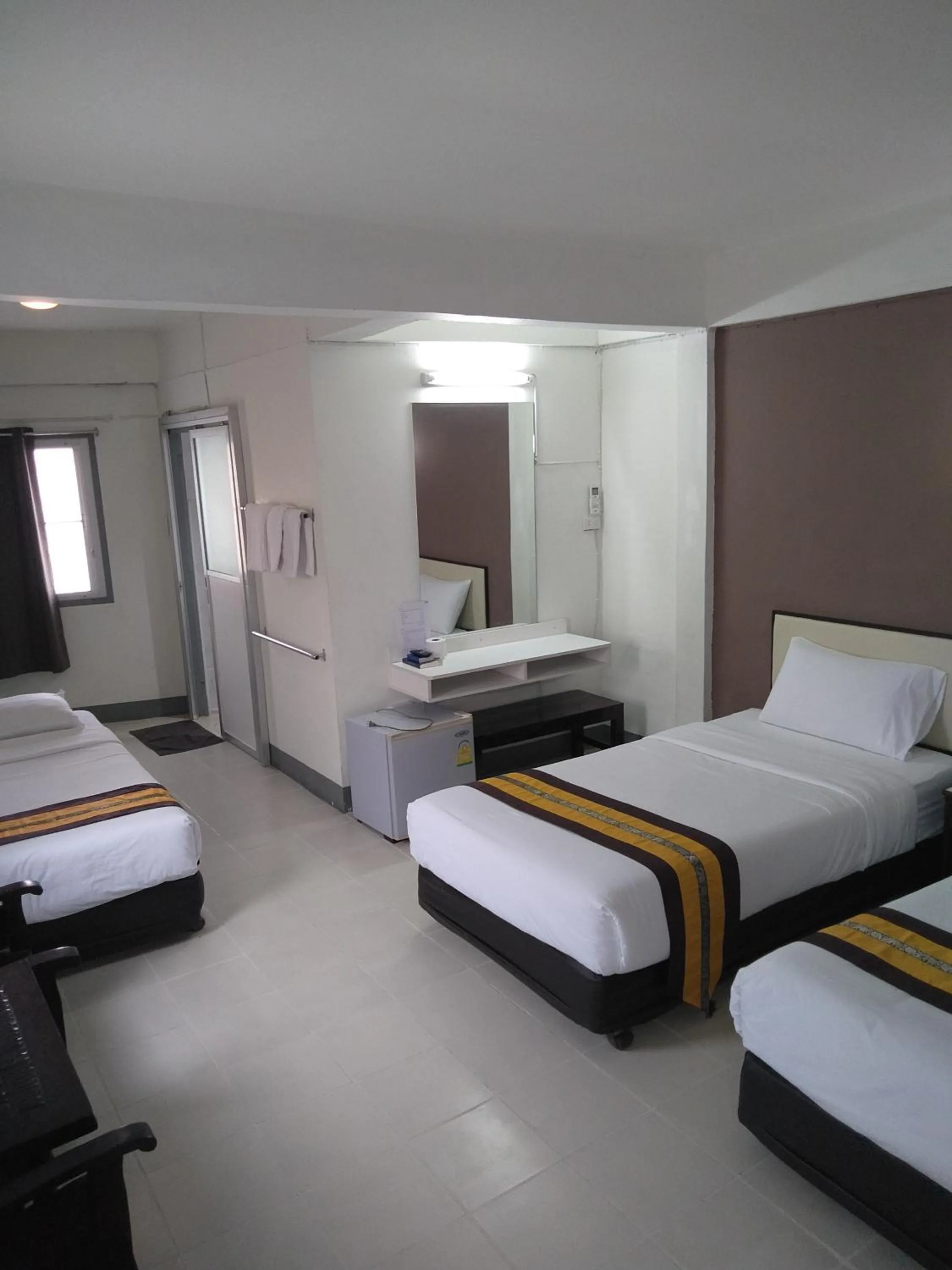 Bed in NorthLands House Hotel