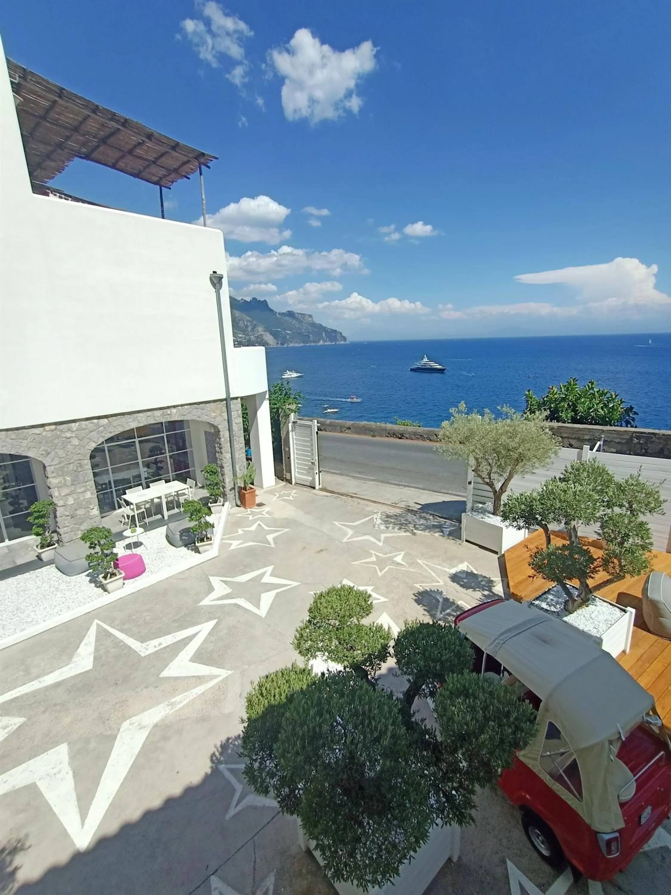 Property building in Villa Bossa Amalfi