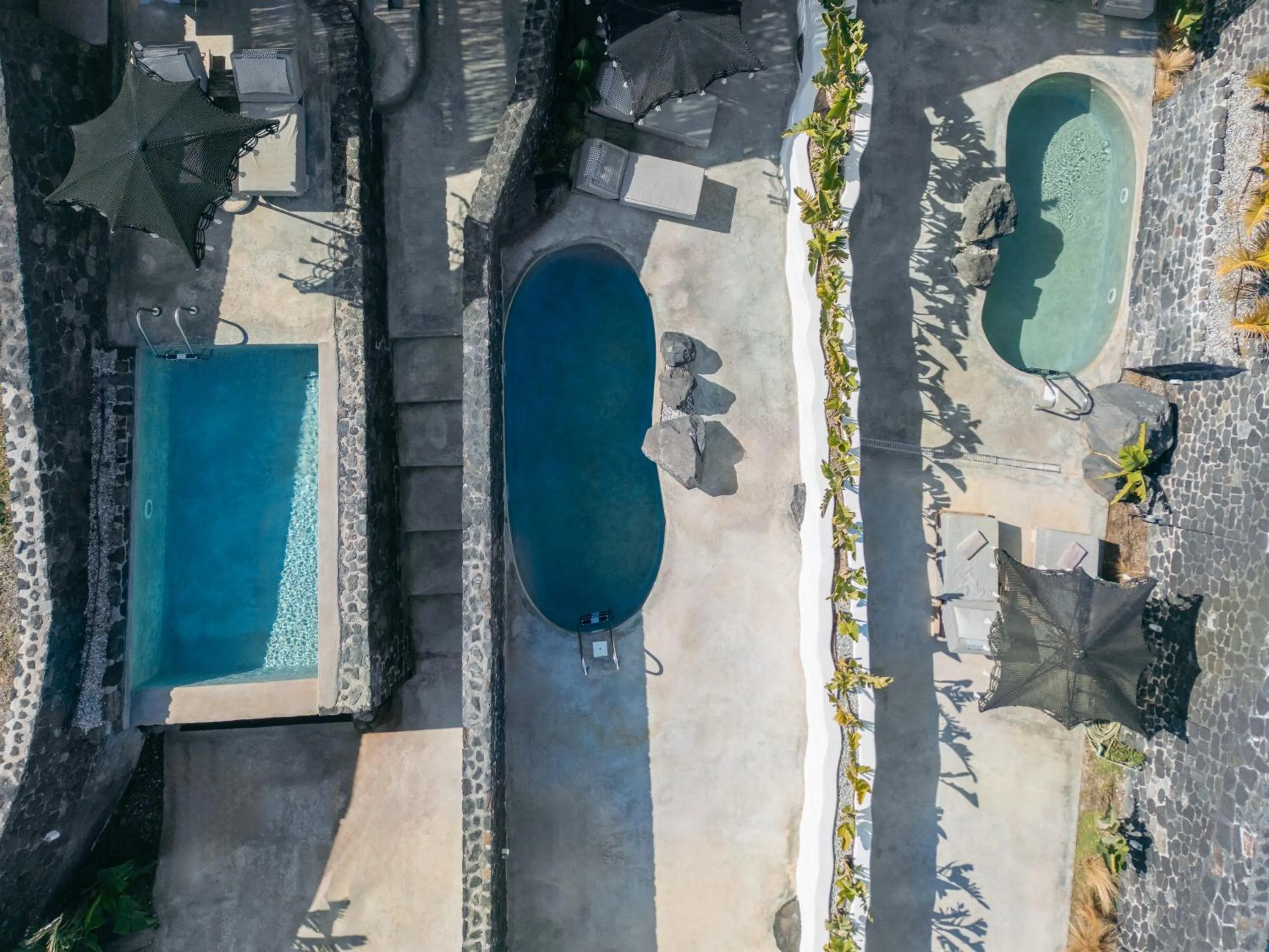 Theano Cave Suites & Villas