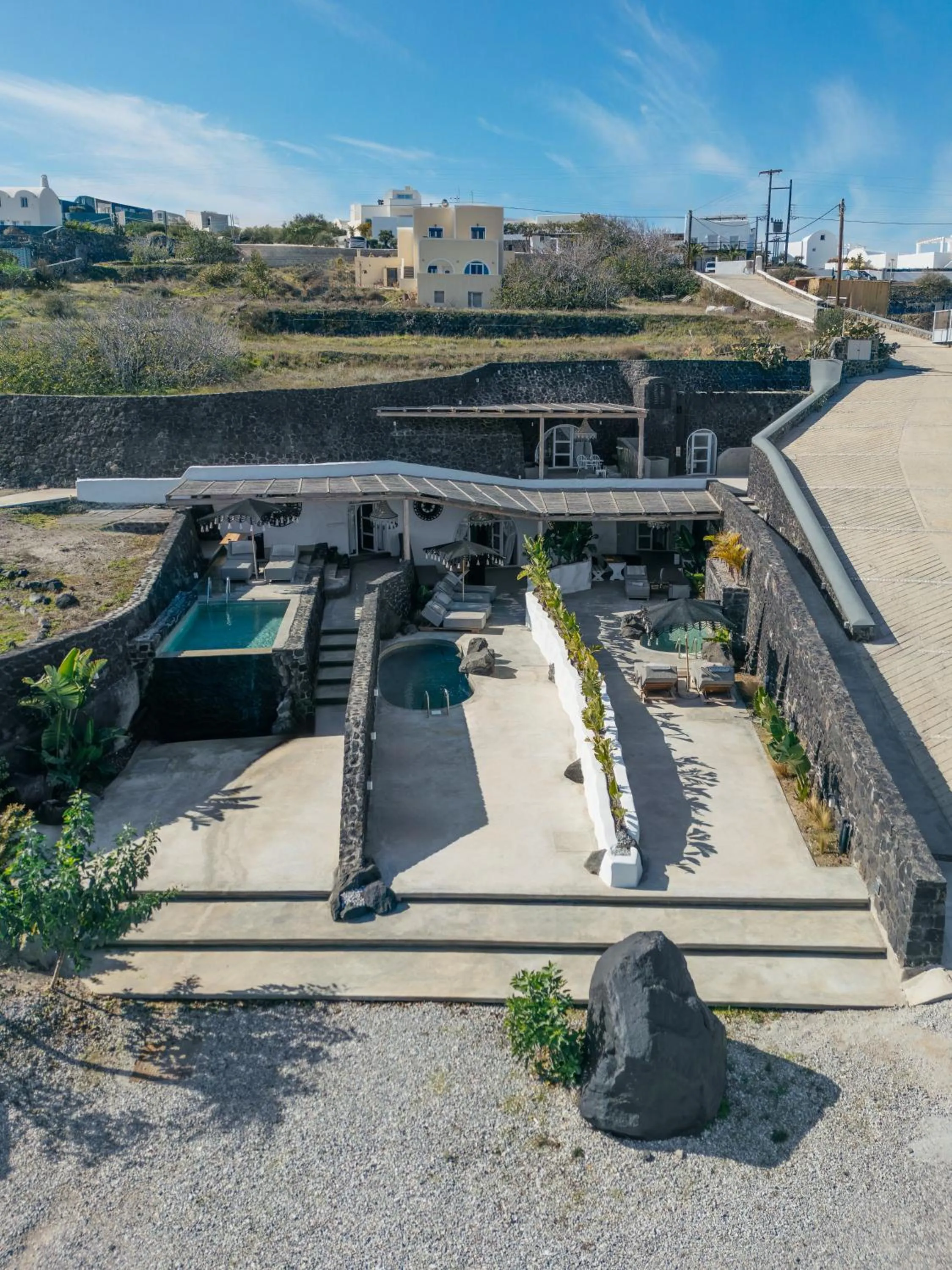 Theano Cave Suites & Villas