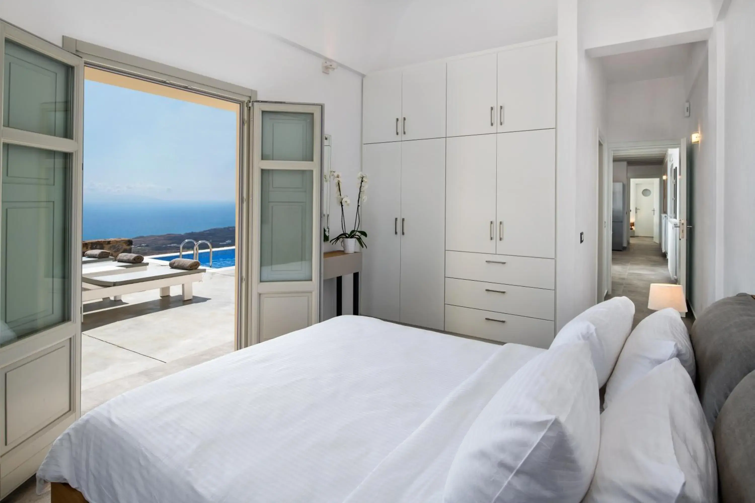 Bedroom, Bed in Theano Cave Suites & Villas Bedroom, Bed in Theano Cave Suites & Villas