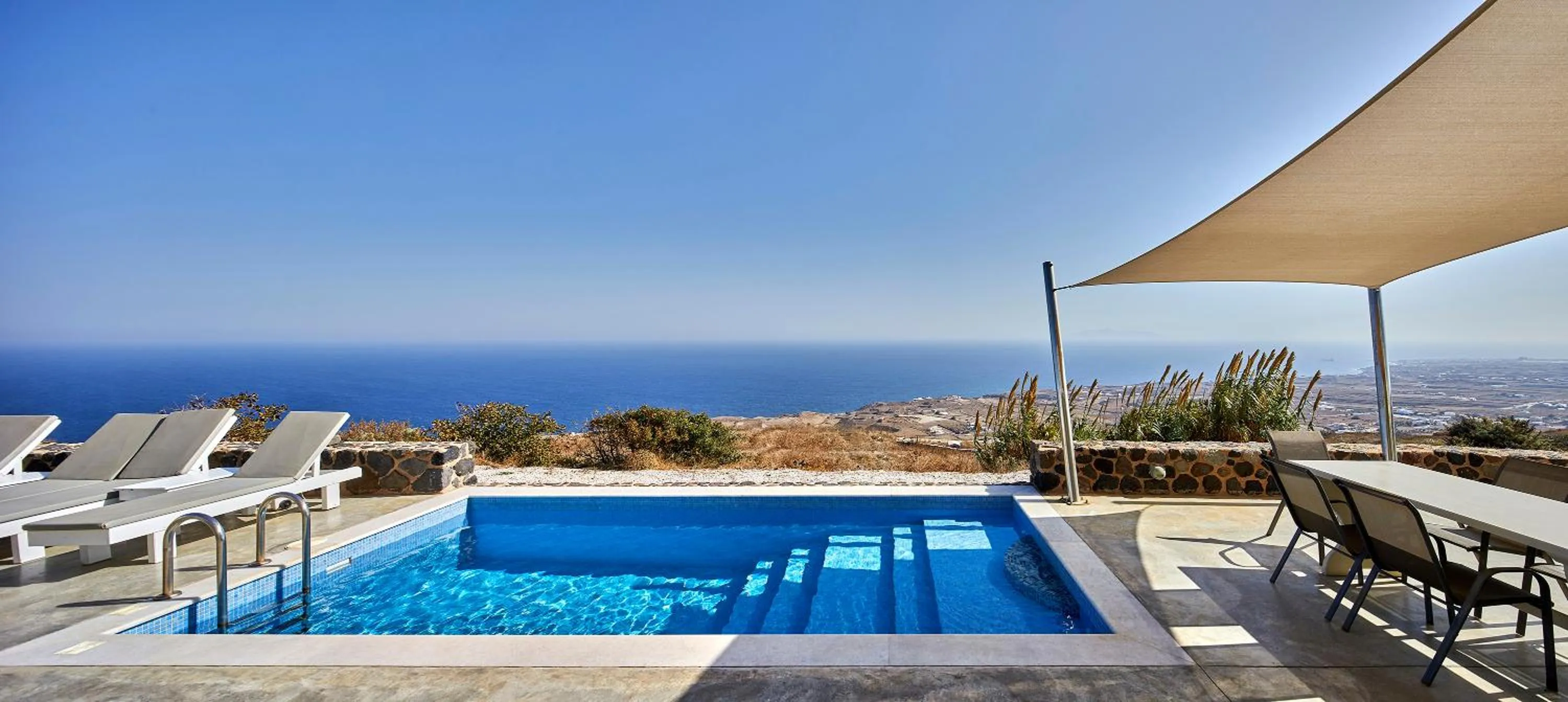 Swimming pool in Theano Cave Suites & Villas
