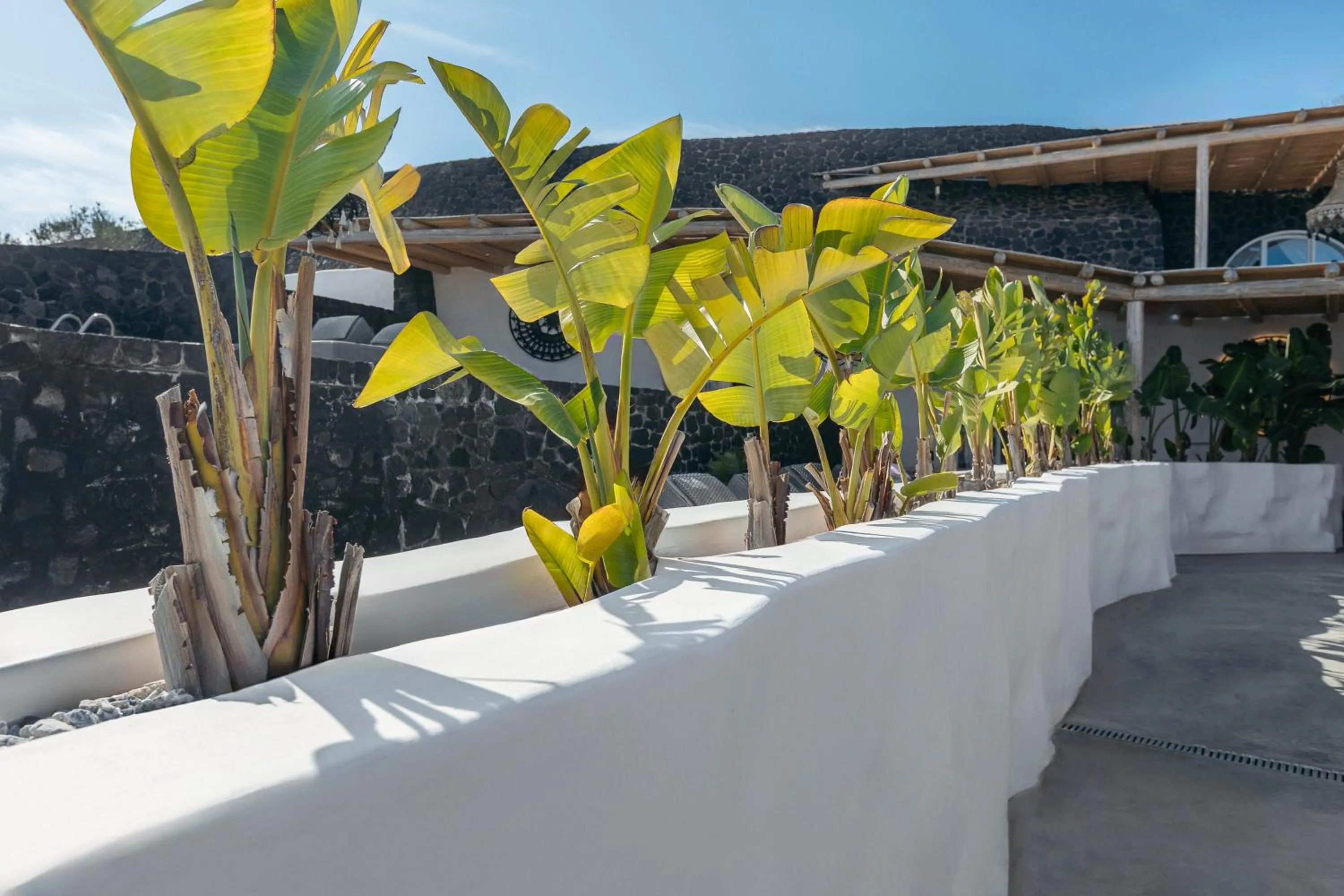 Theano Cave Suites & Villas