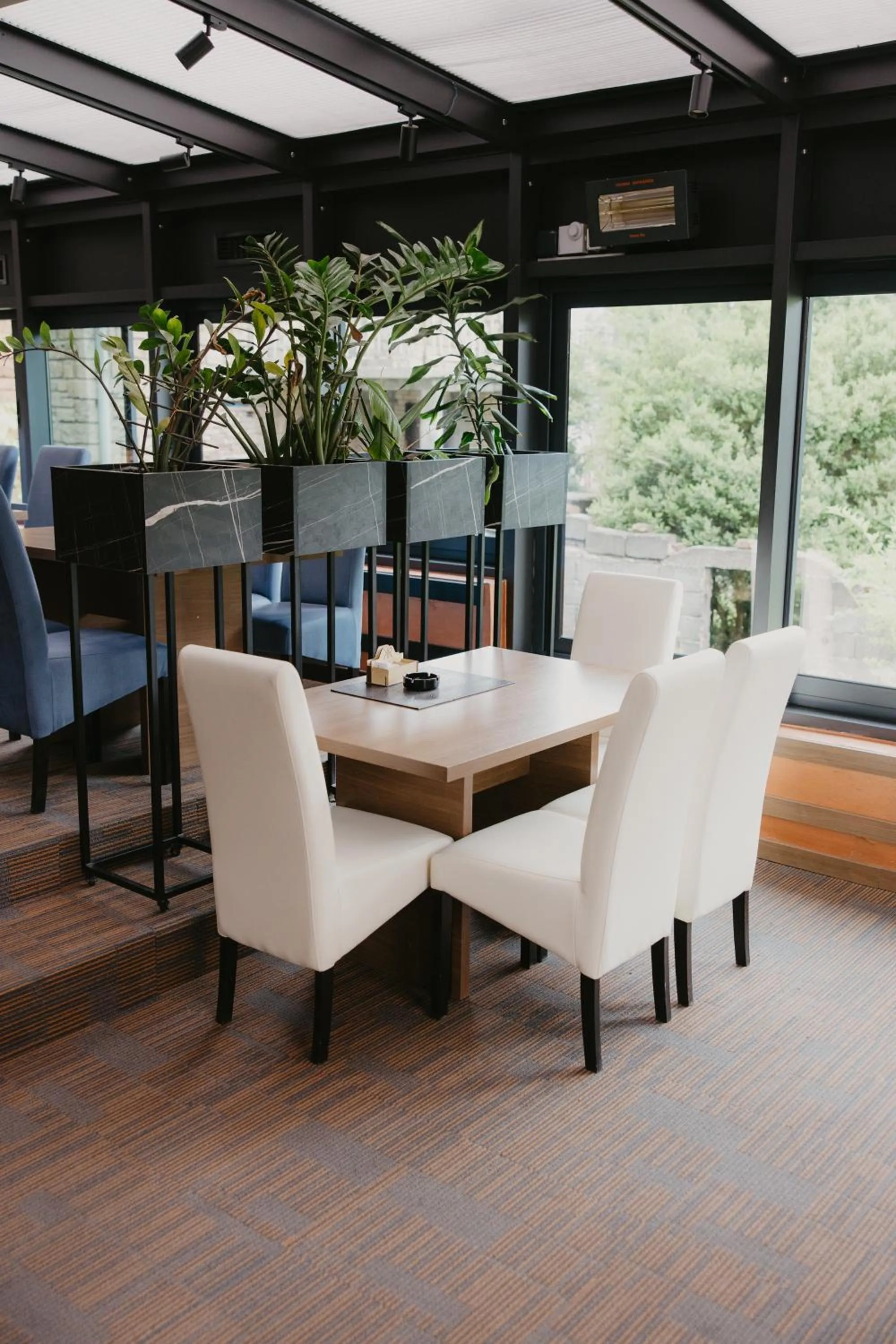 Seating area in Hotel Koncept Residence