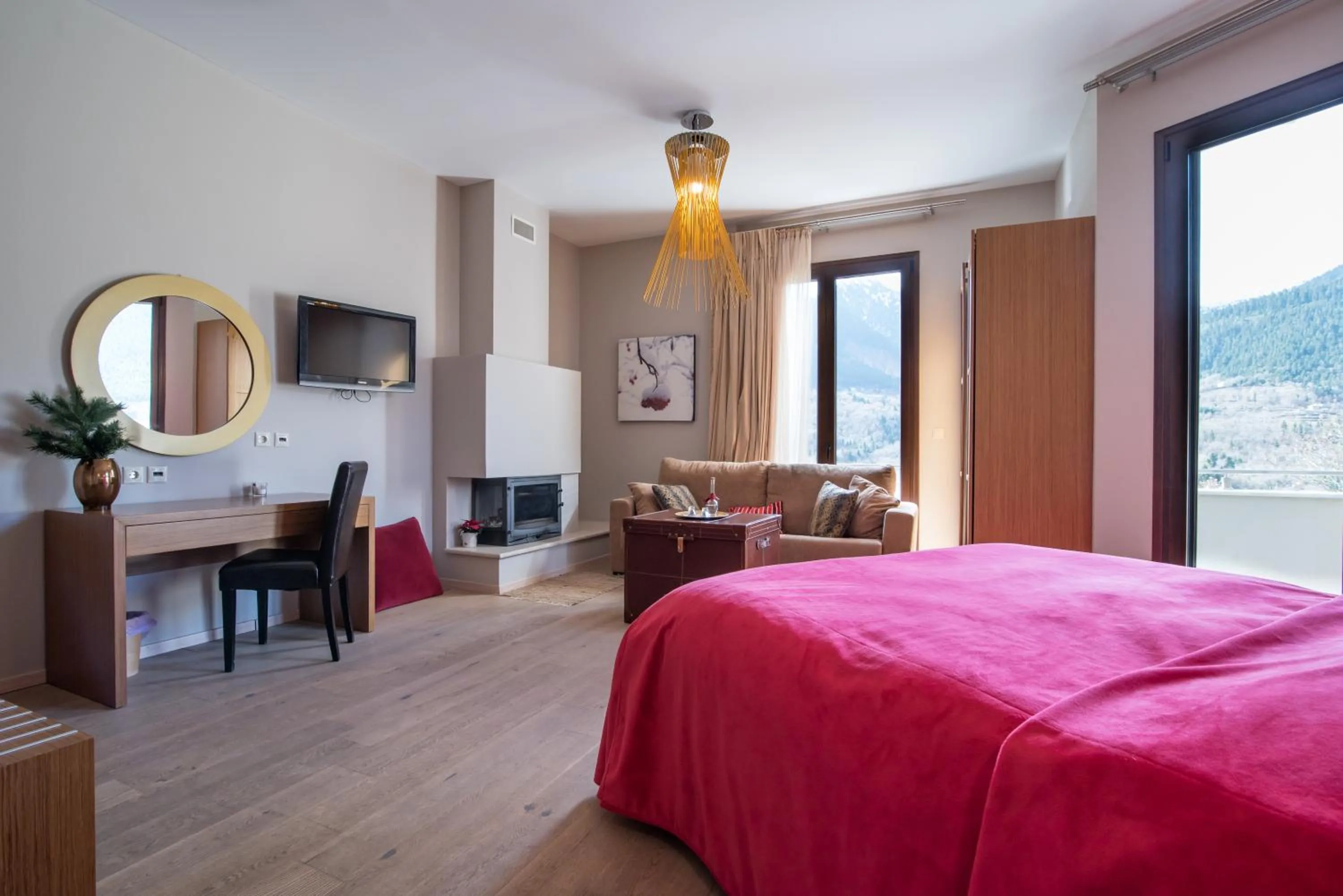 Bedroom, Bed in Forest Suites Boutique Hotel