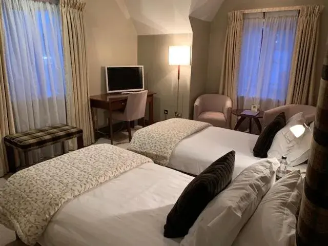 Twin Room with Shower in Forest Hotel Twin Room with Shower in Forest Hotel