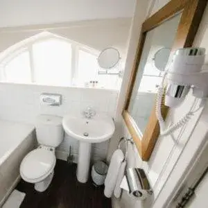 Twin Room with Private Bathroom in Forest Hotel Twin Room with Private Bathroom in Forest Hotel