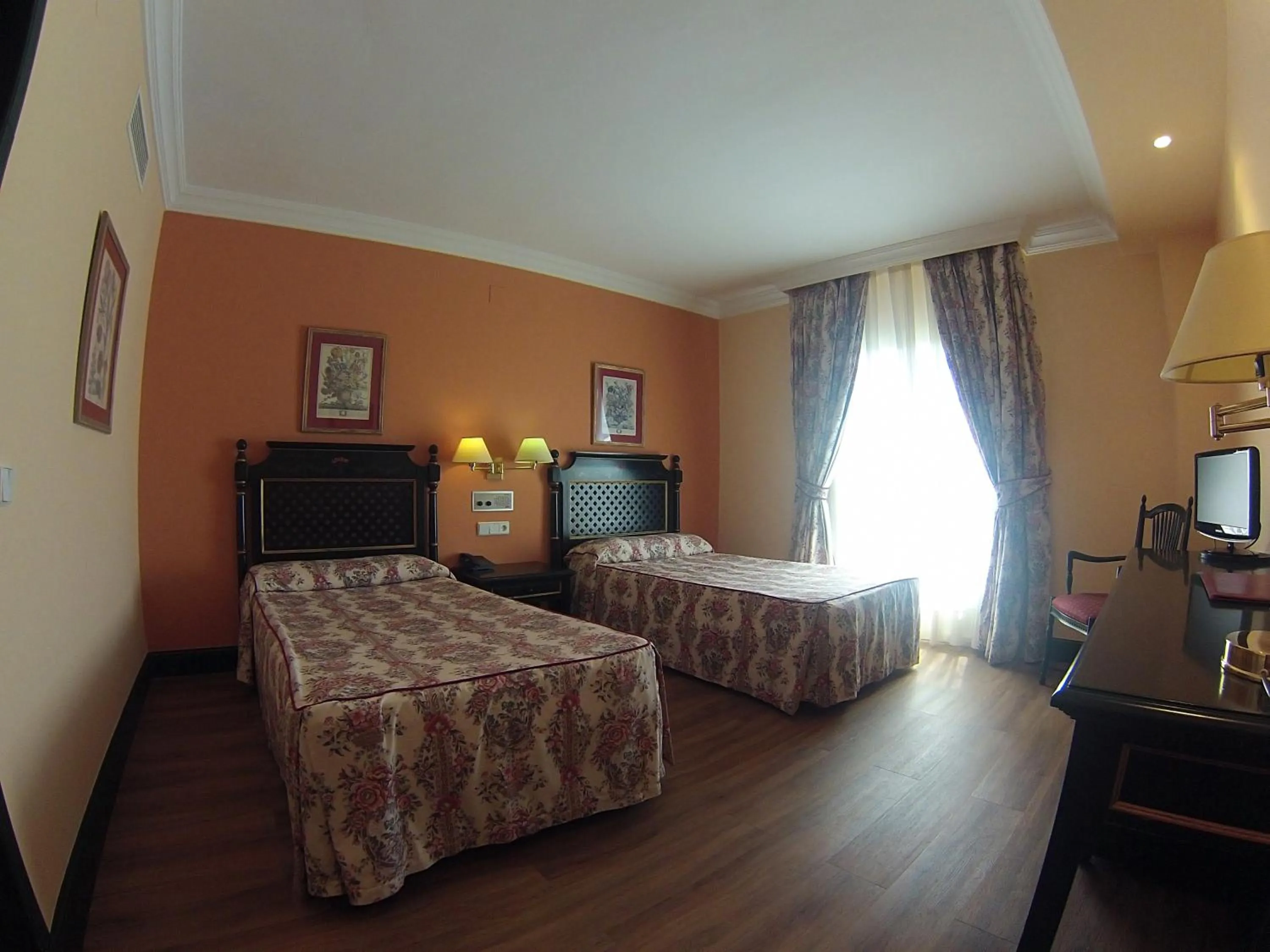 Photo of the whole room, Bed in Hotel Cristina