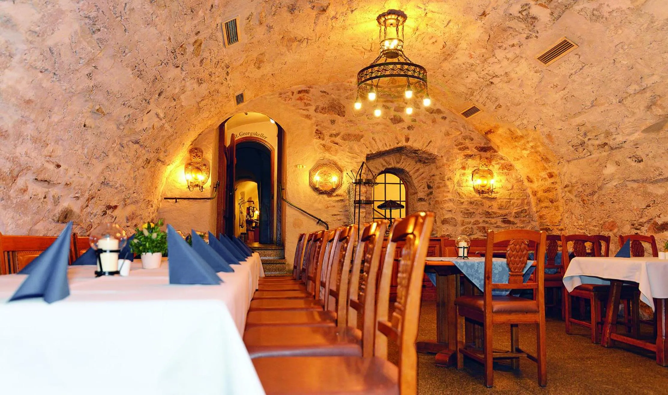 Dining area in Altstadthotel Bräuwirt