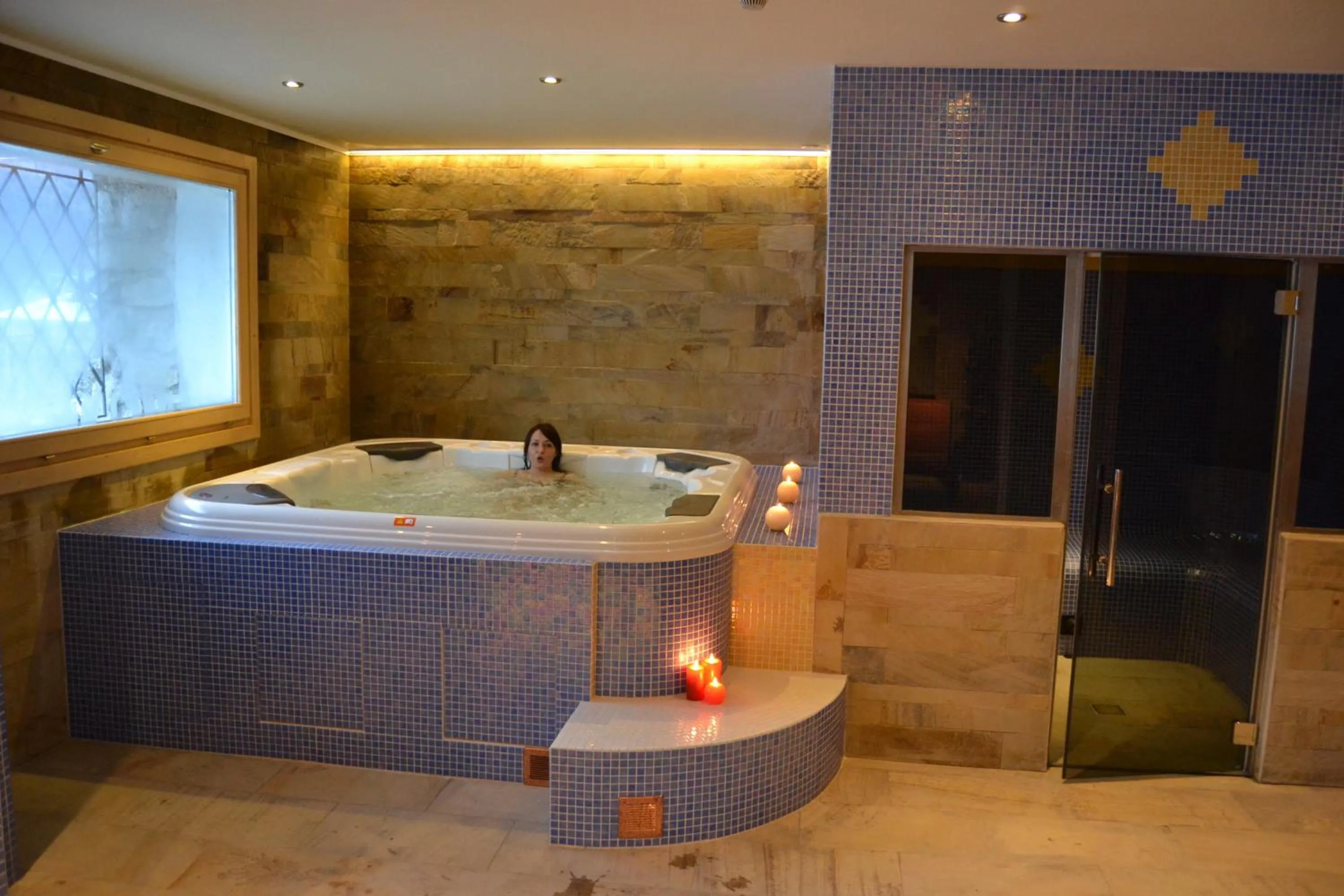 Hot Tub in Park Hotel Bellevue