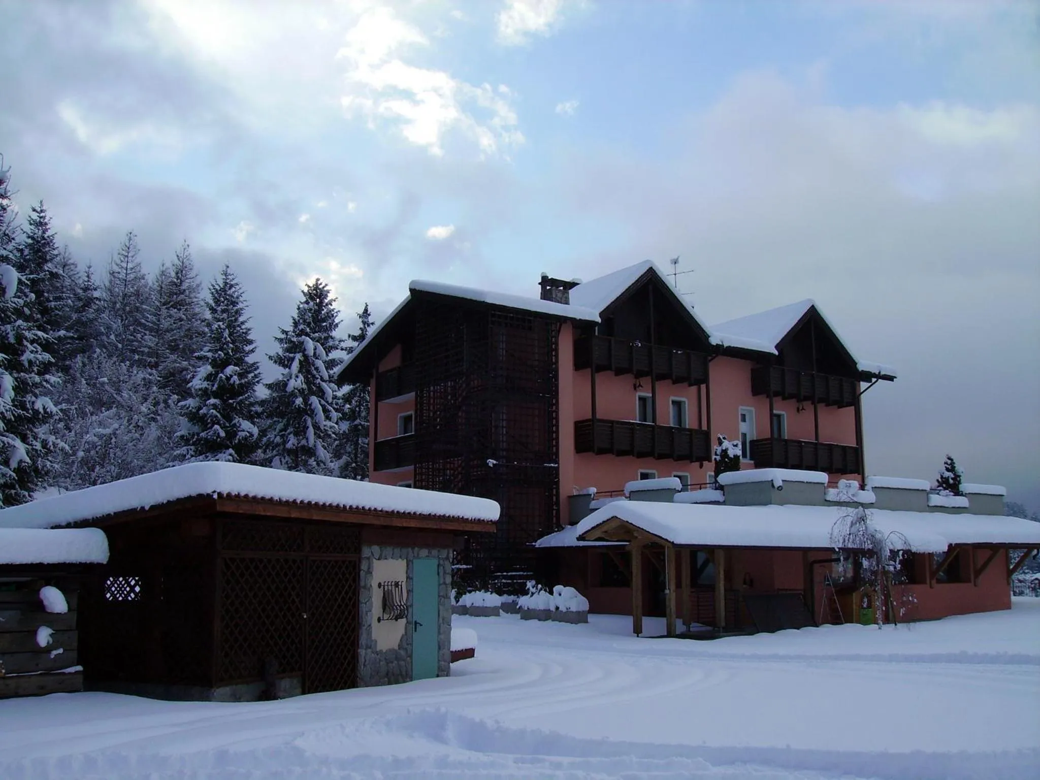 Property building in Park Hotel Bellevue