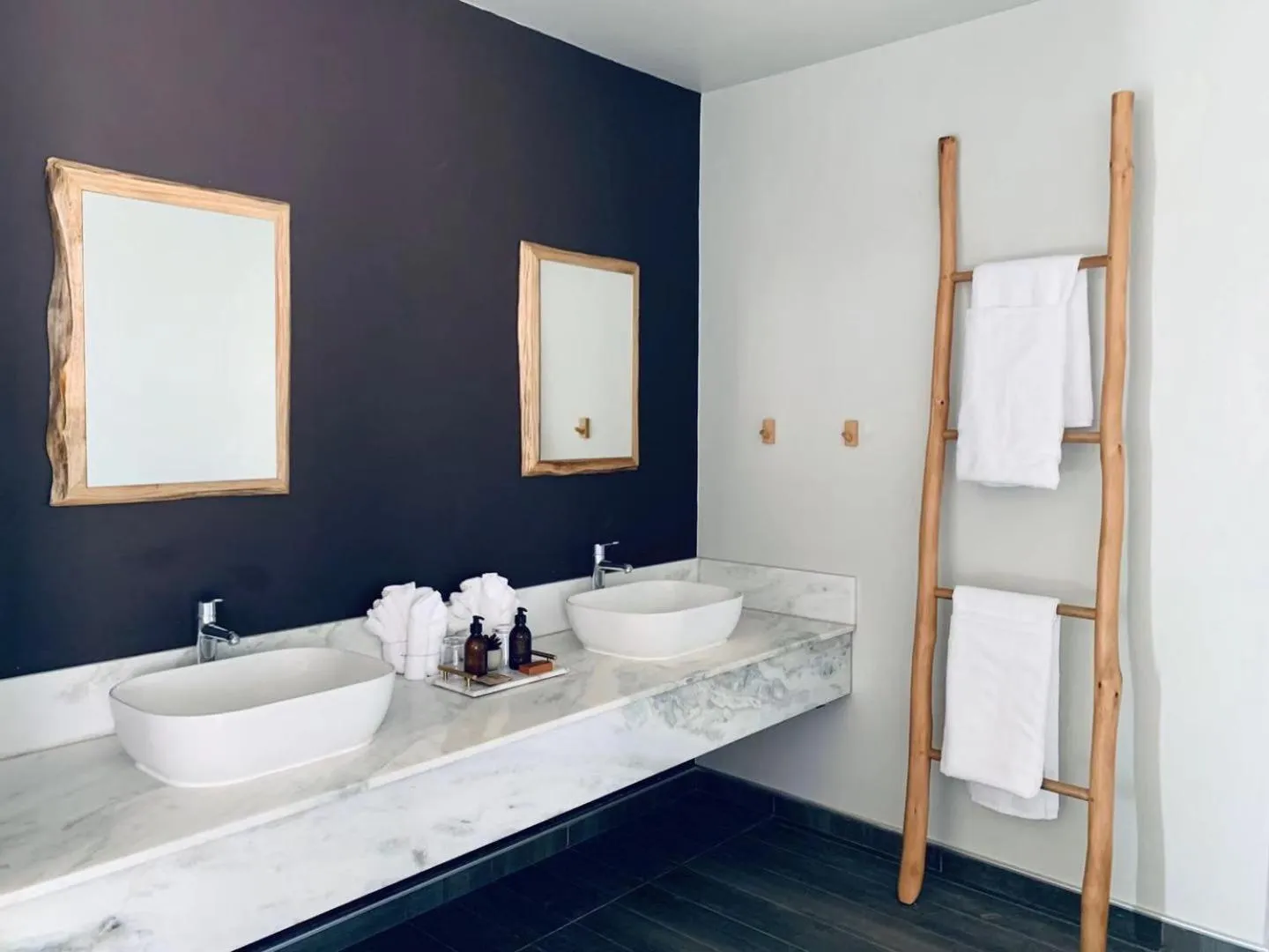 Bathroom in Agama Lodge