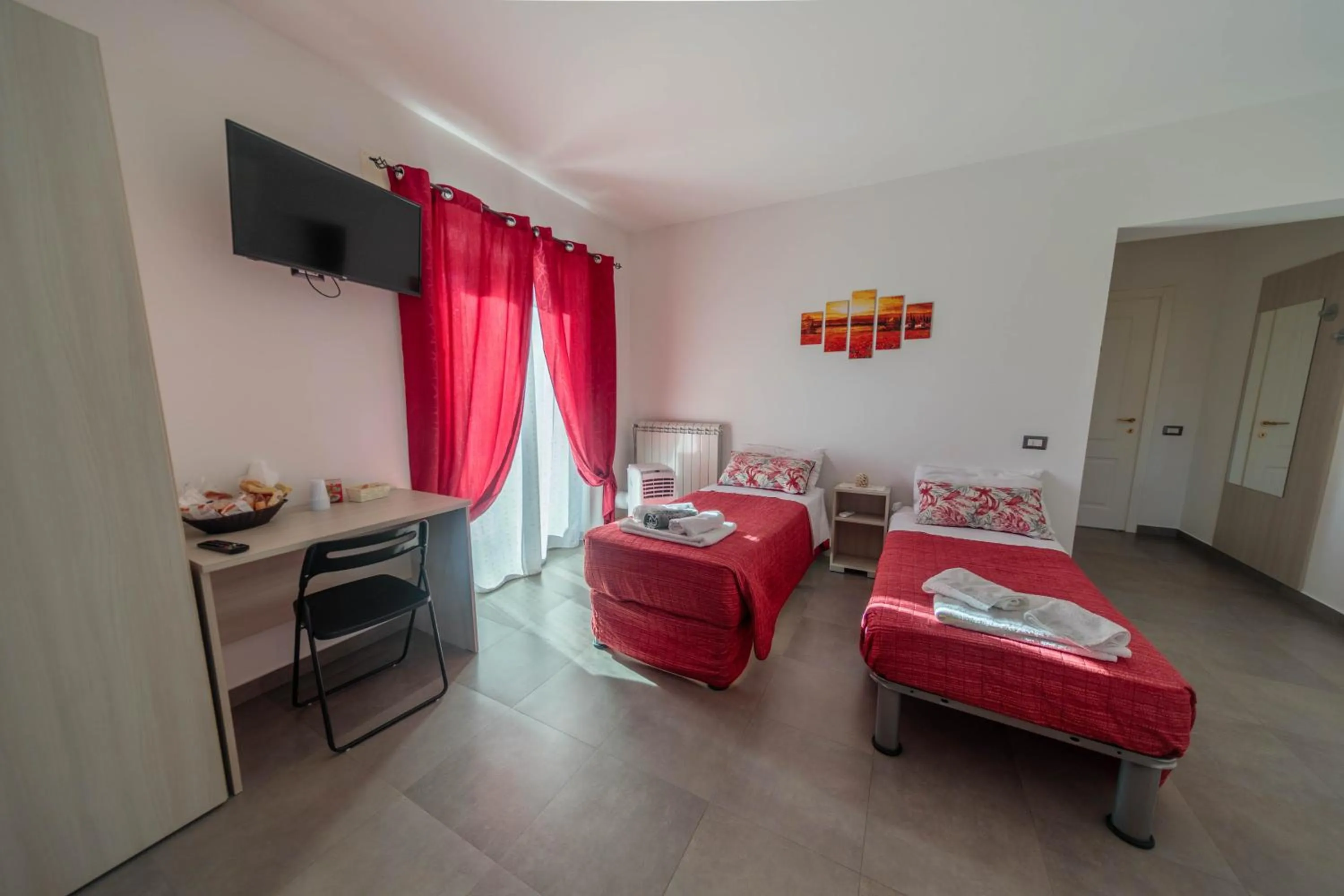 Photo of the whole room, Bed in Il tramonte