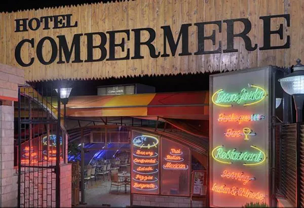 Facade/entrance in Hotel Combermere