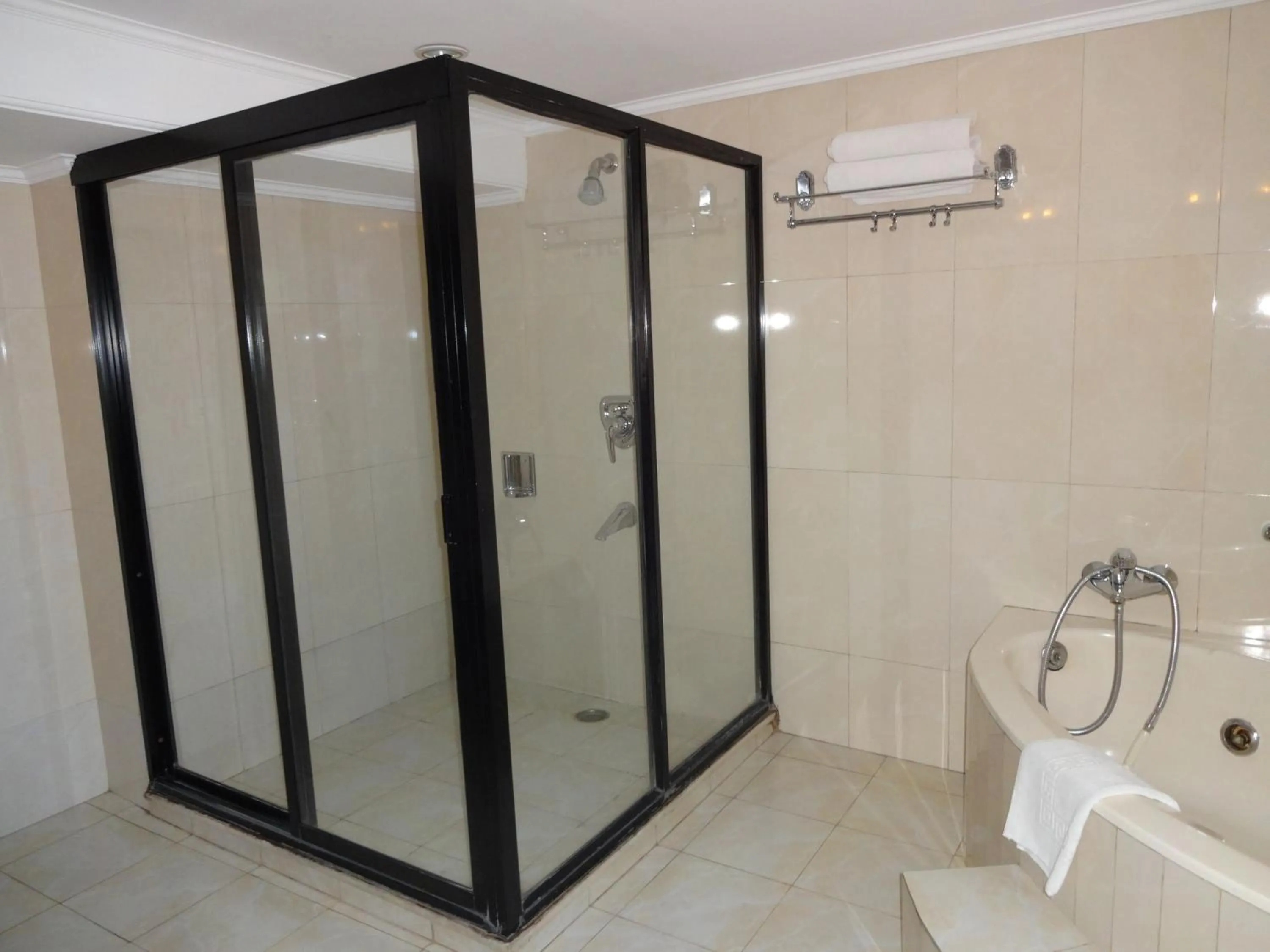 Shower in Hotel Combermere