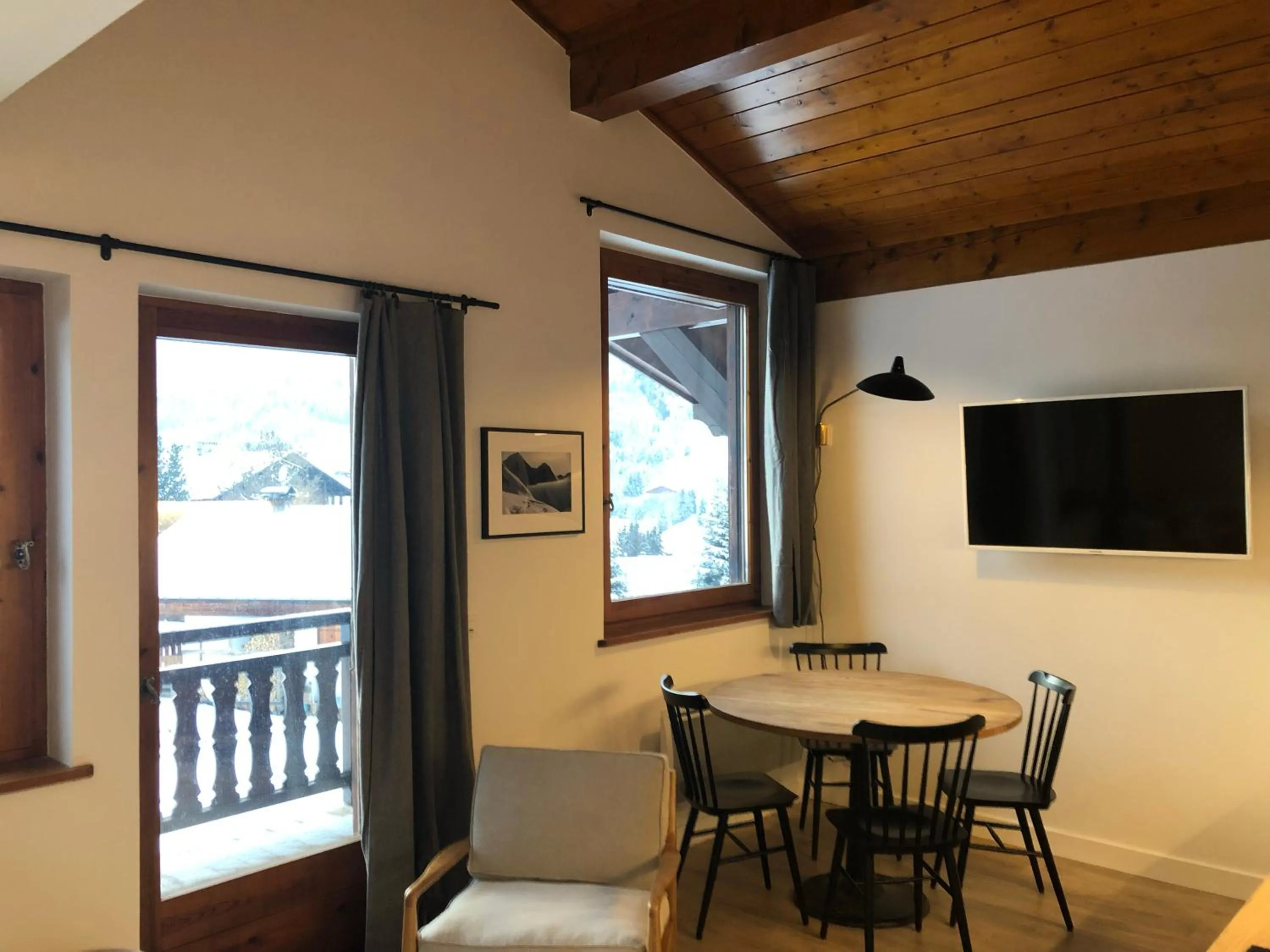 Balcony/Terrace in La Résidence de L'Ours