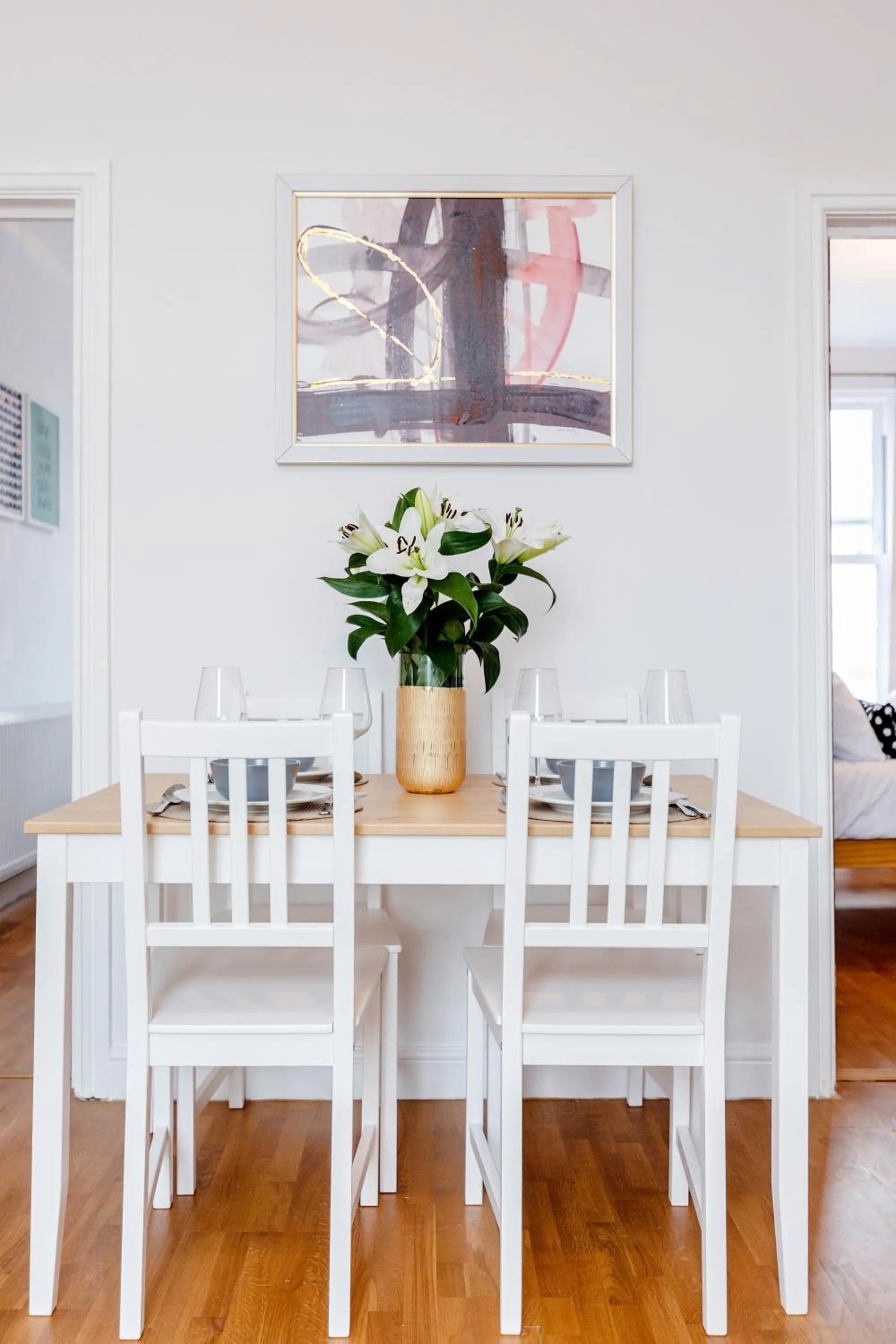 Dining area in WelcomeStay Clapham Junction 2 Bedroom Apartment