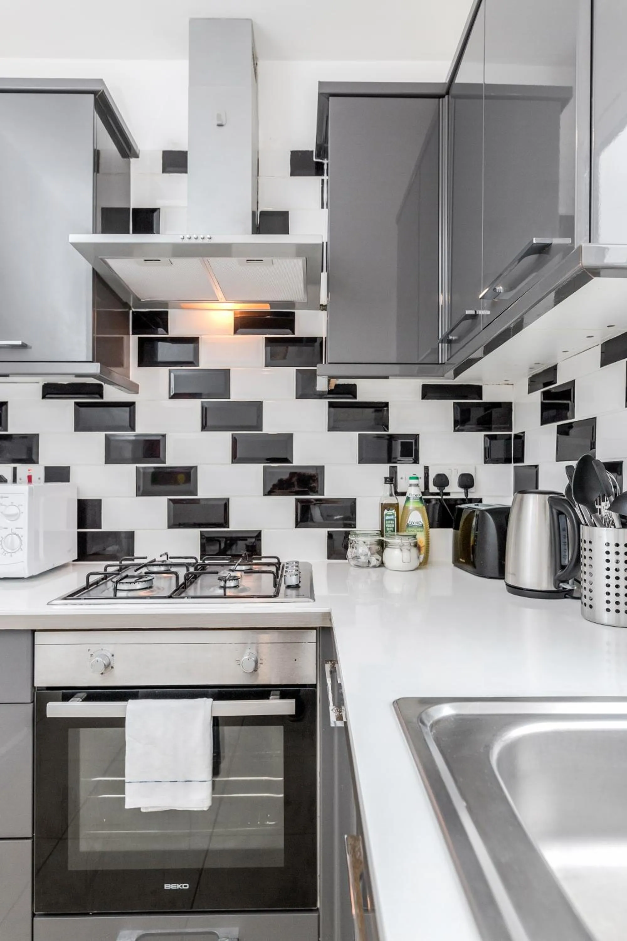 Kitchen or kitchenette in WelcomeStay Clapham Junction 2 Bedroom Apartment