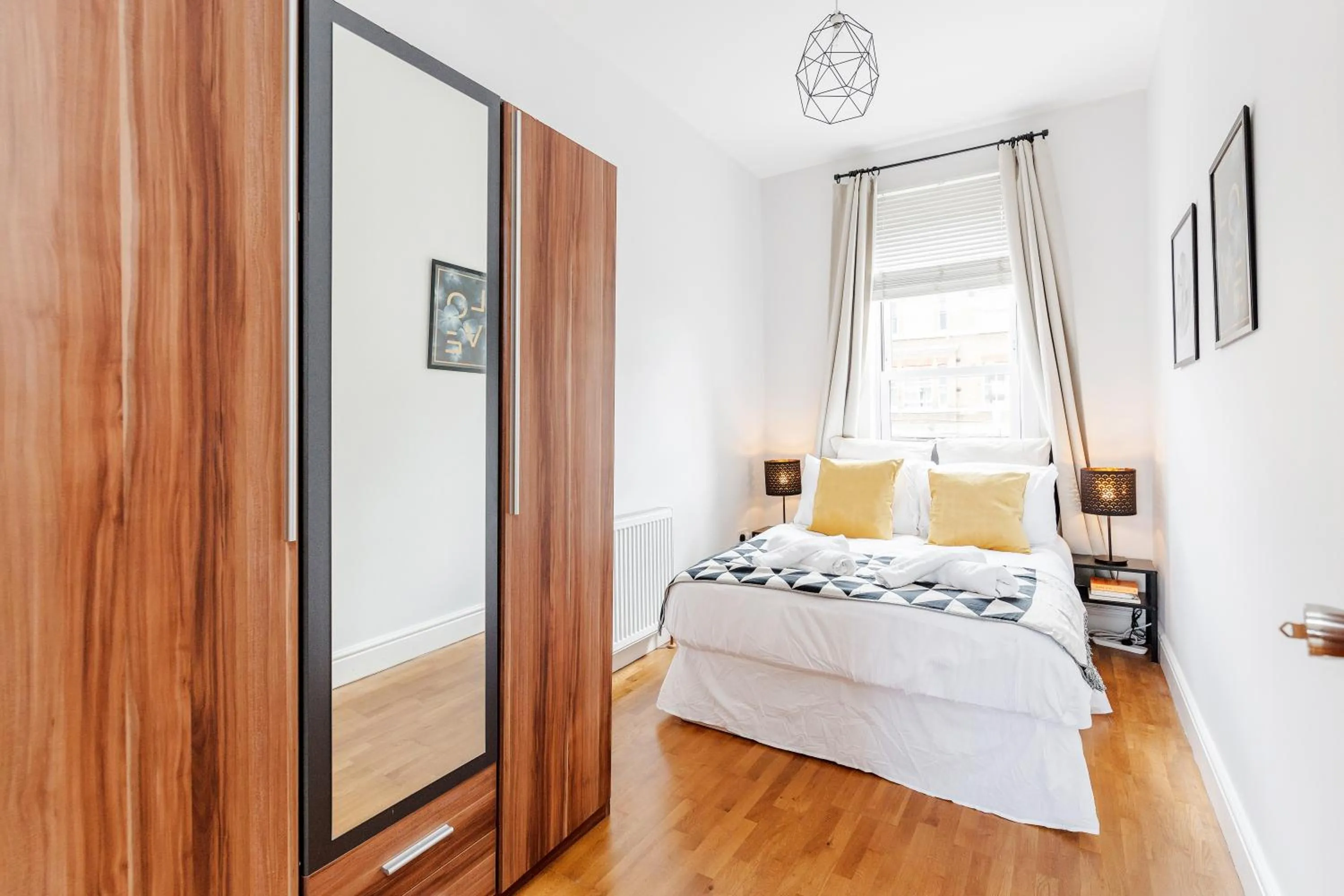Bedroom, Bed in WelcomeStay Clapham Junction 2 Bedroom Apartment