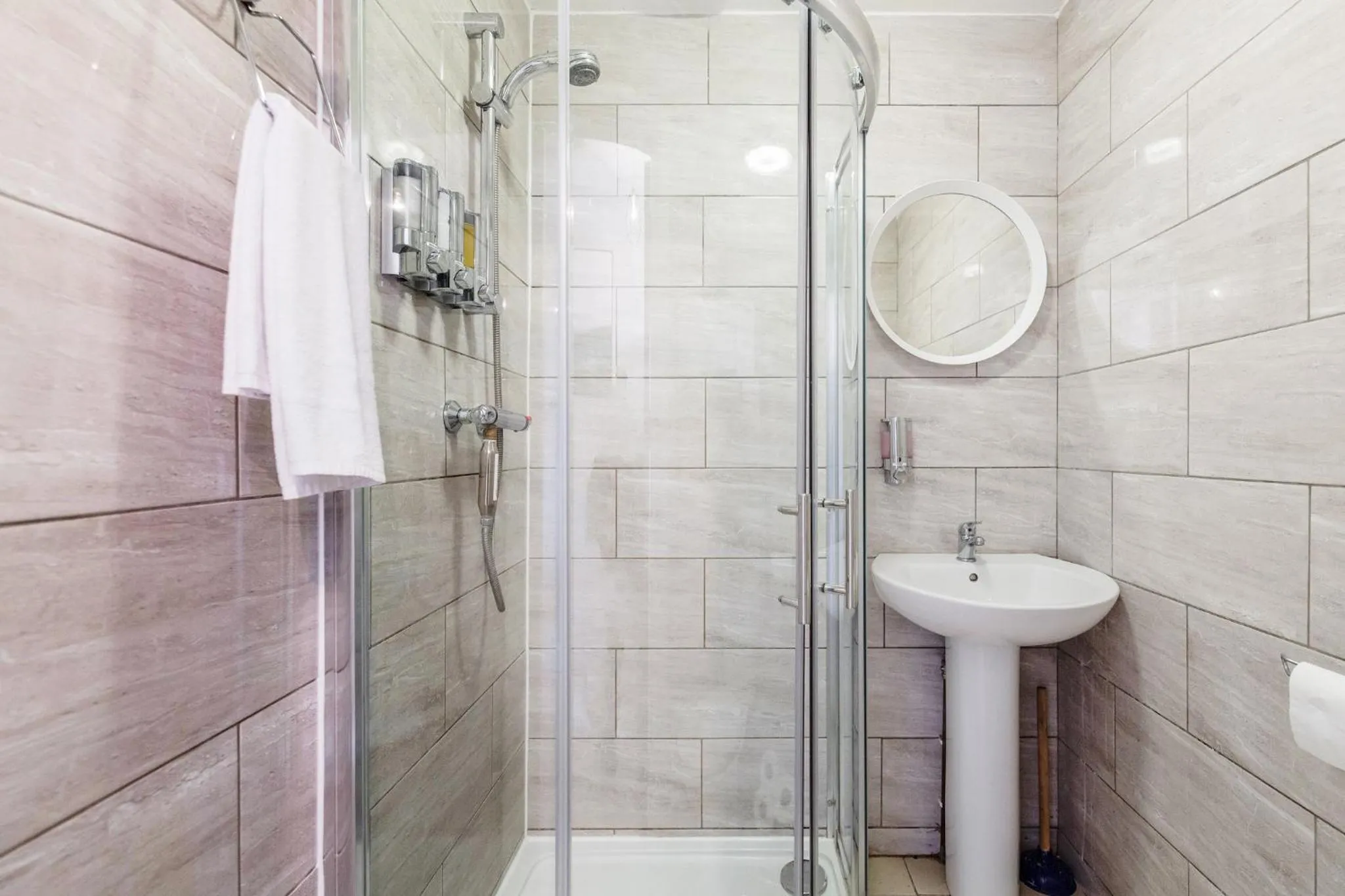 Shower in WelcomeStay Clapham Junction 2 Bedroom Apartment