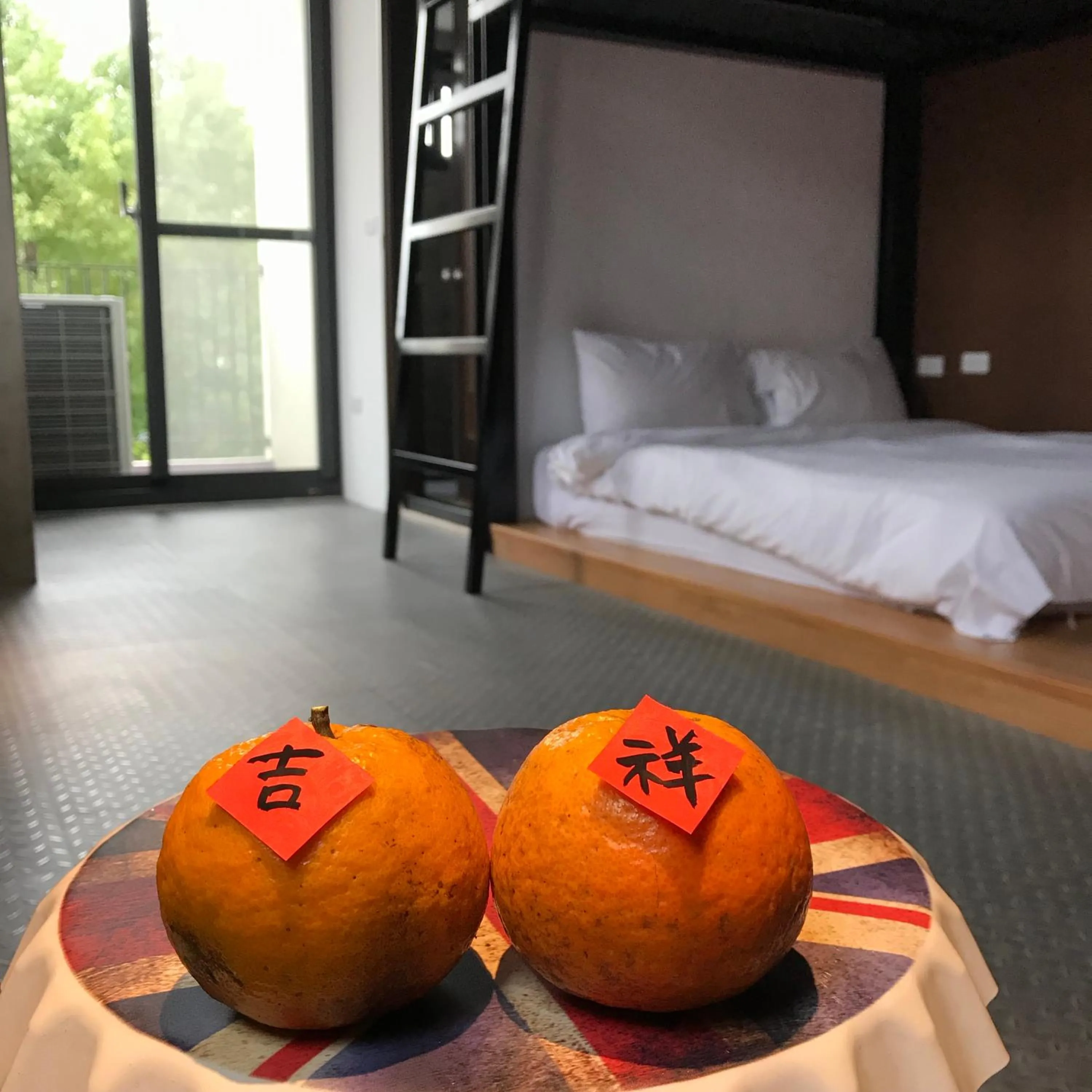 Photo of the whole room, Bed in Chi Chu B&B