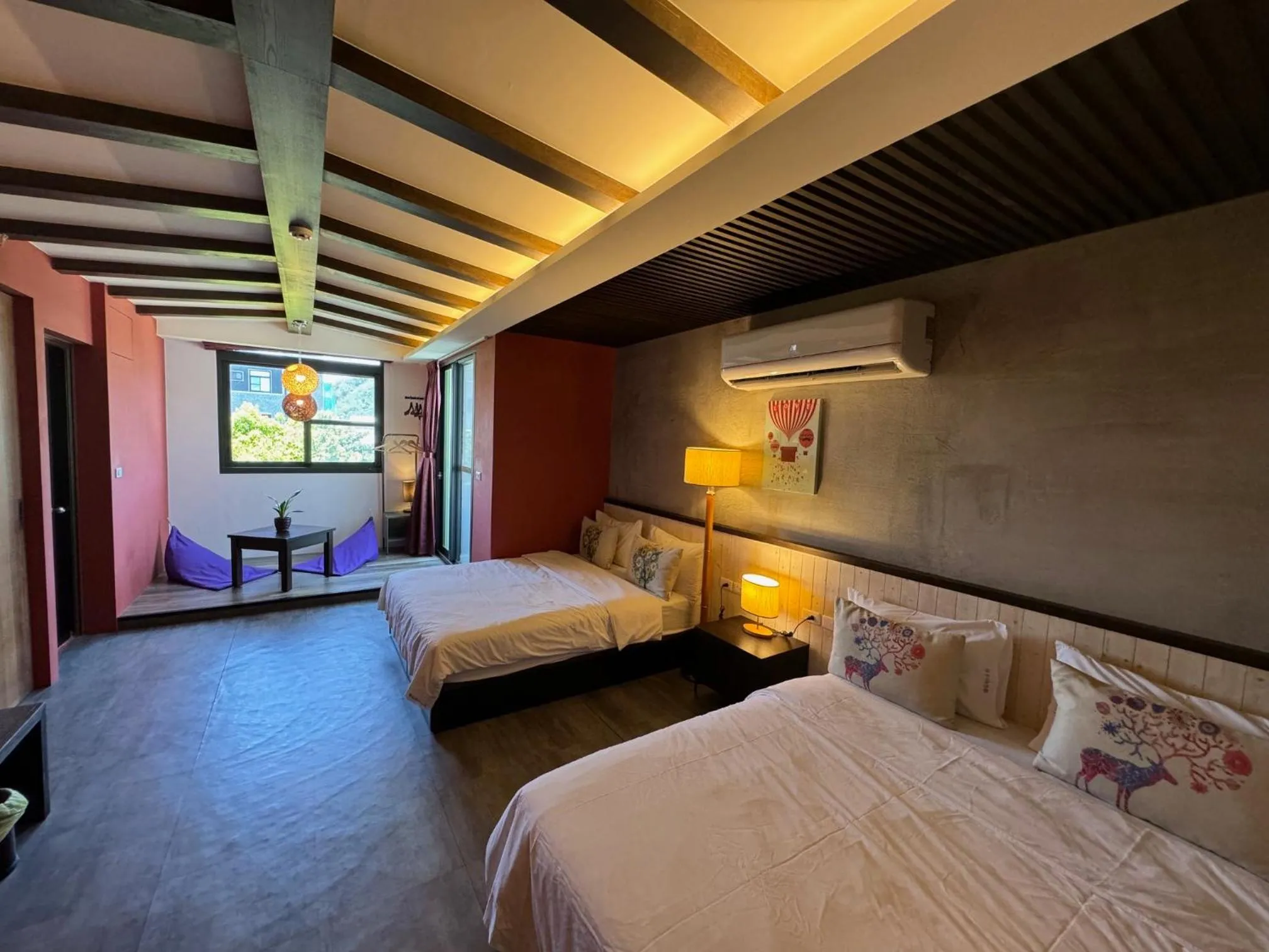 Photo of the whole room, Bed in Chi Chu B&B